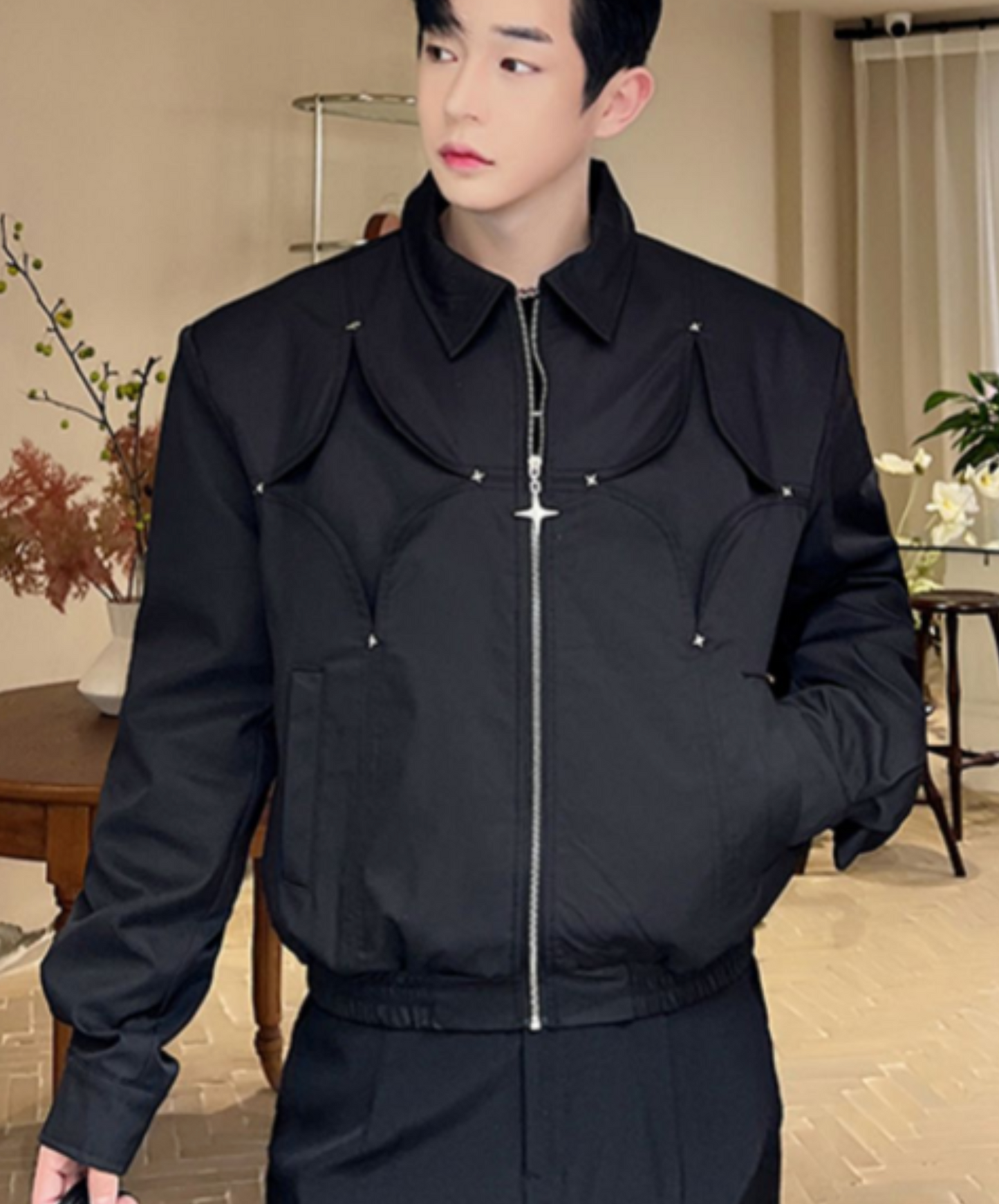 star-shaped rivet design jacket EN2364