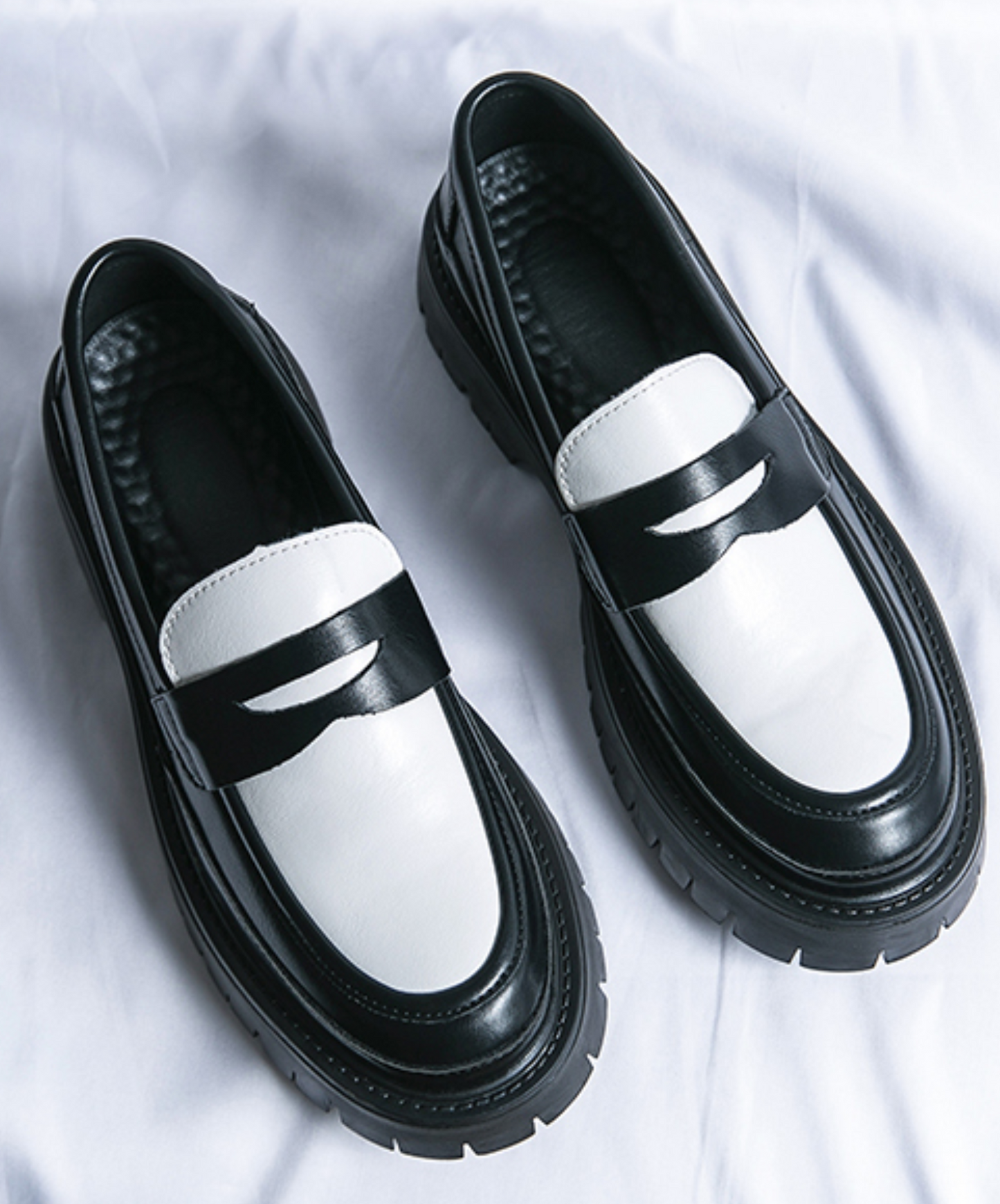 british style high contrast shoes EN2360