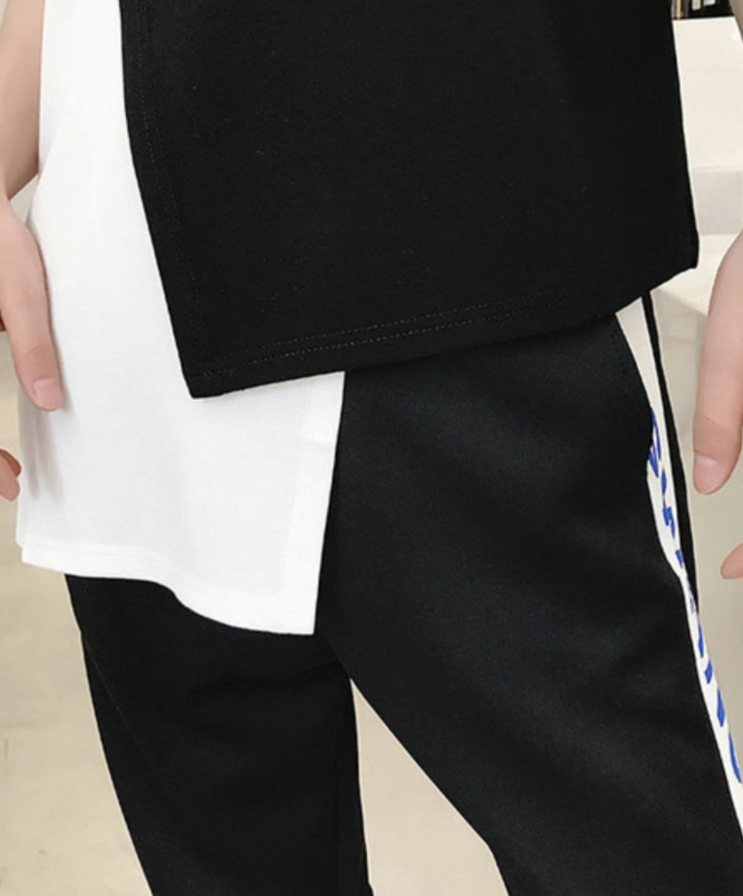 Irregular patchwork high contrast t-shirt EN2261