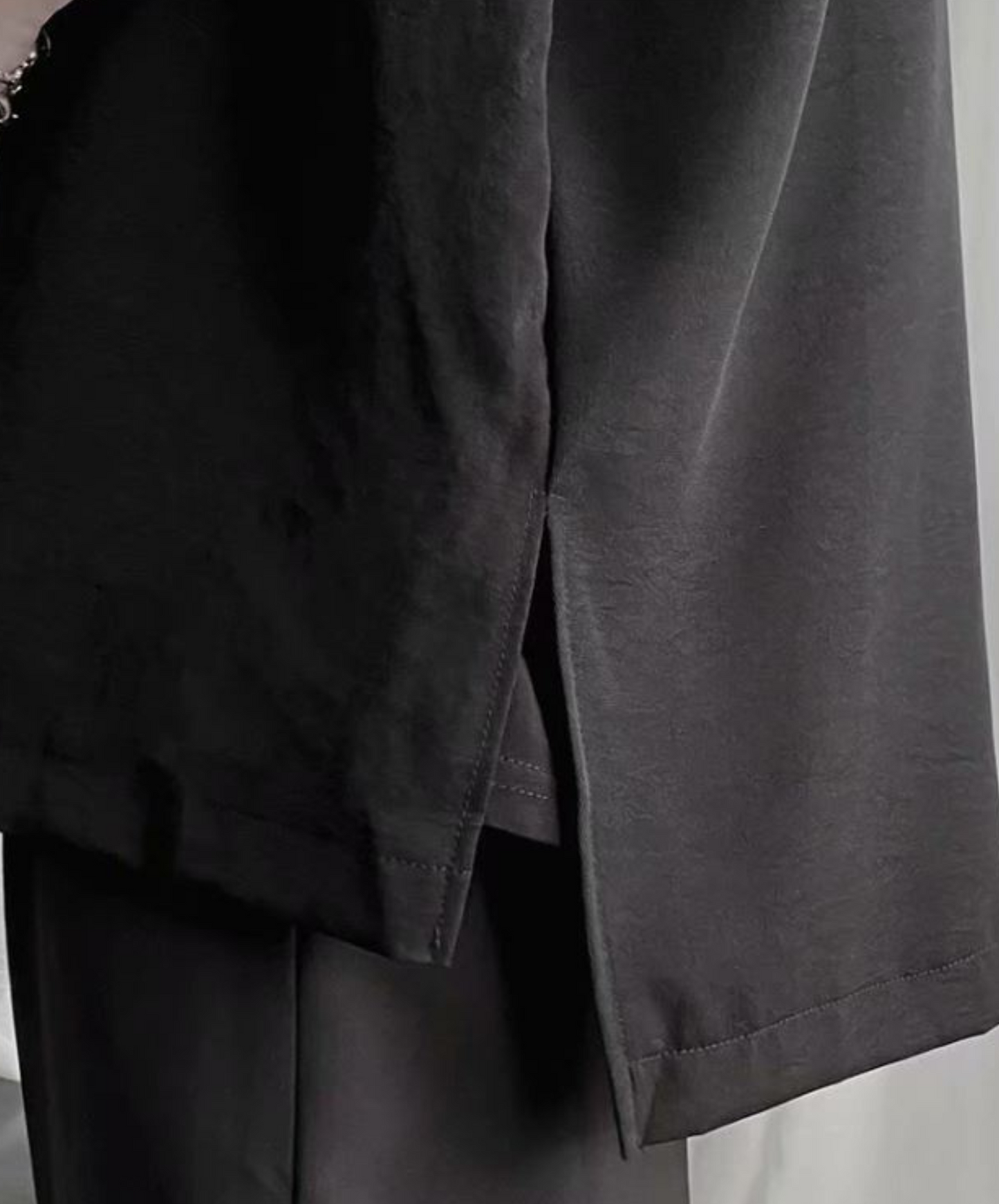 dark loose three quarter sleeve shirt EN867