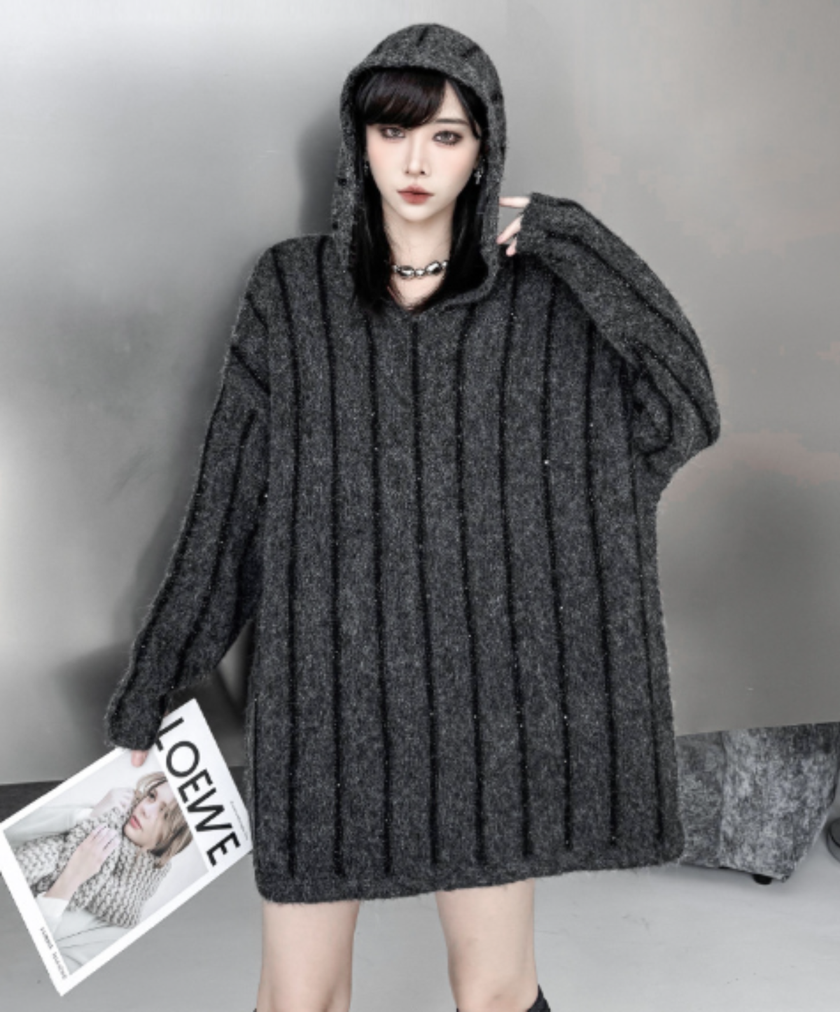 hood design with a striped knit pattern sweater EN3204