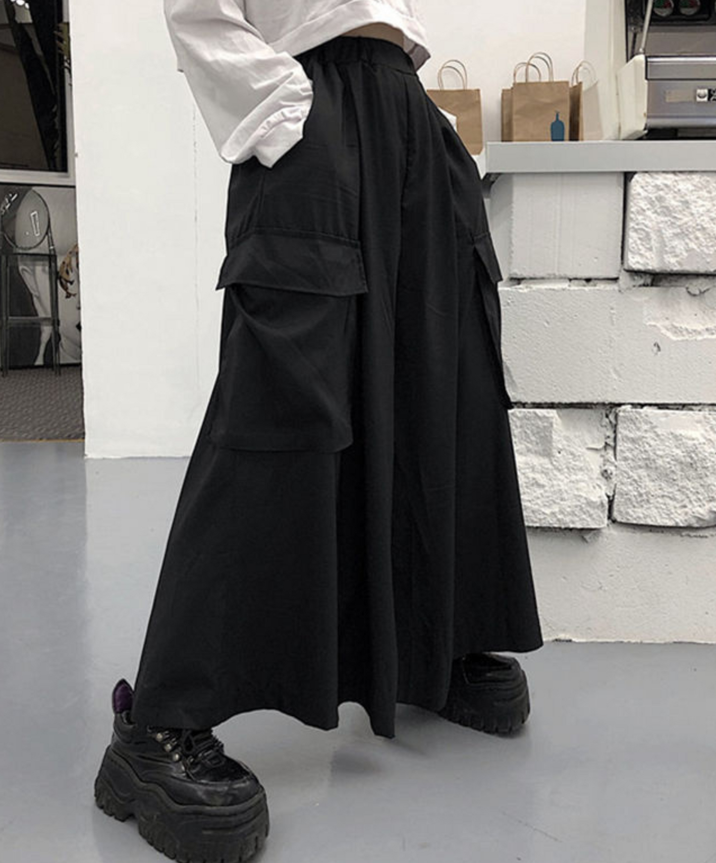 dark big pocket wide pants EN1042