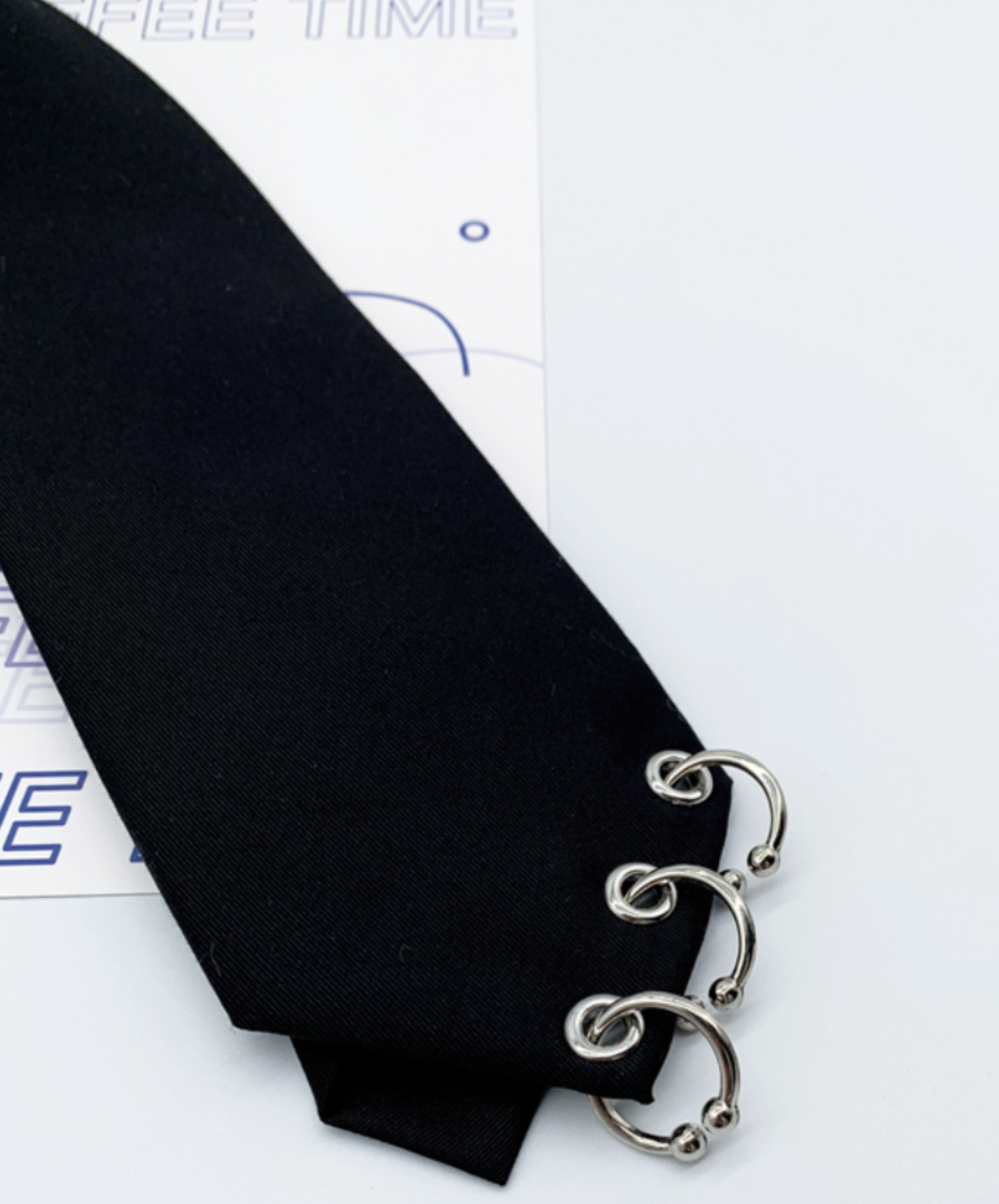 dark hoop decoration necktie EN2350