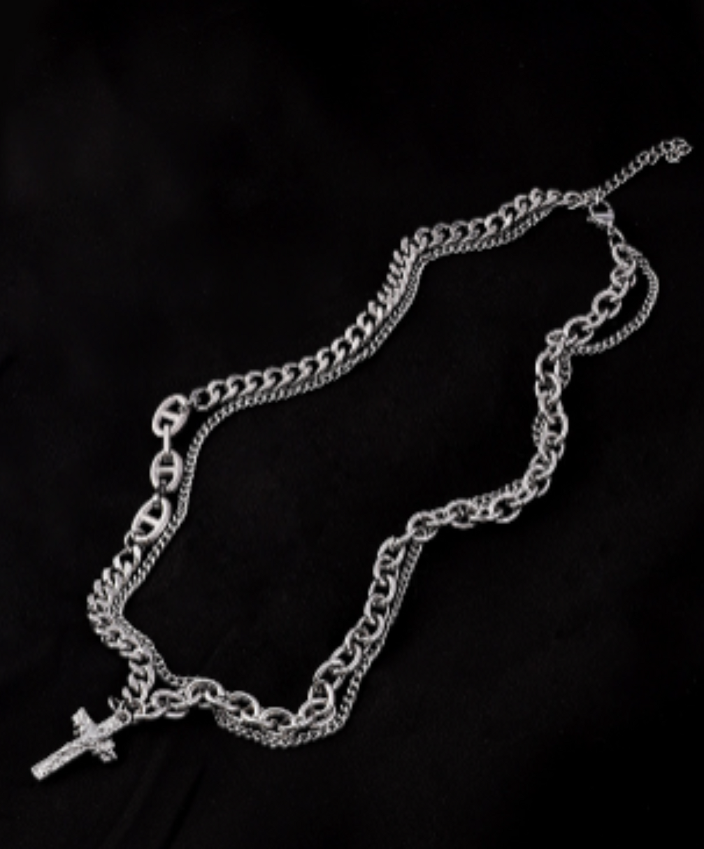 dark cross star necklace EN2028