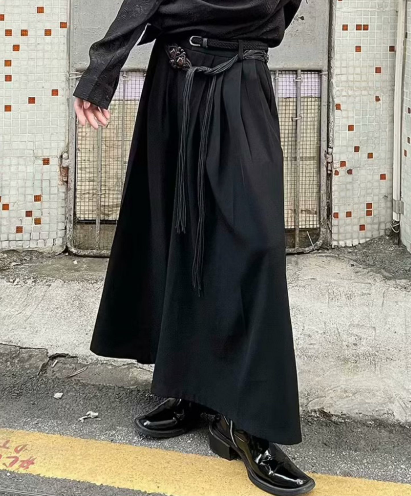 simple silhouette with tucks hakama pants EN2140