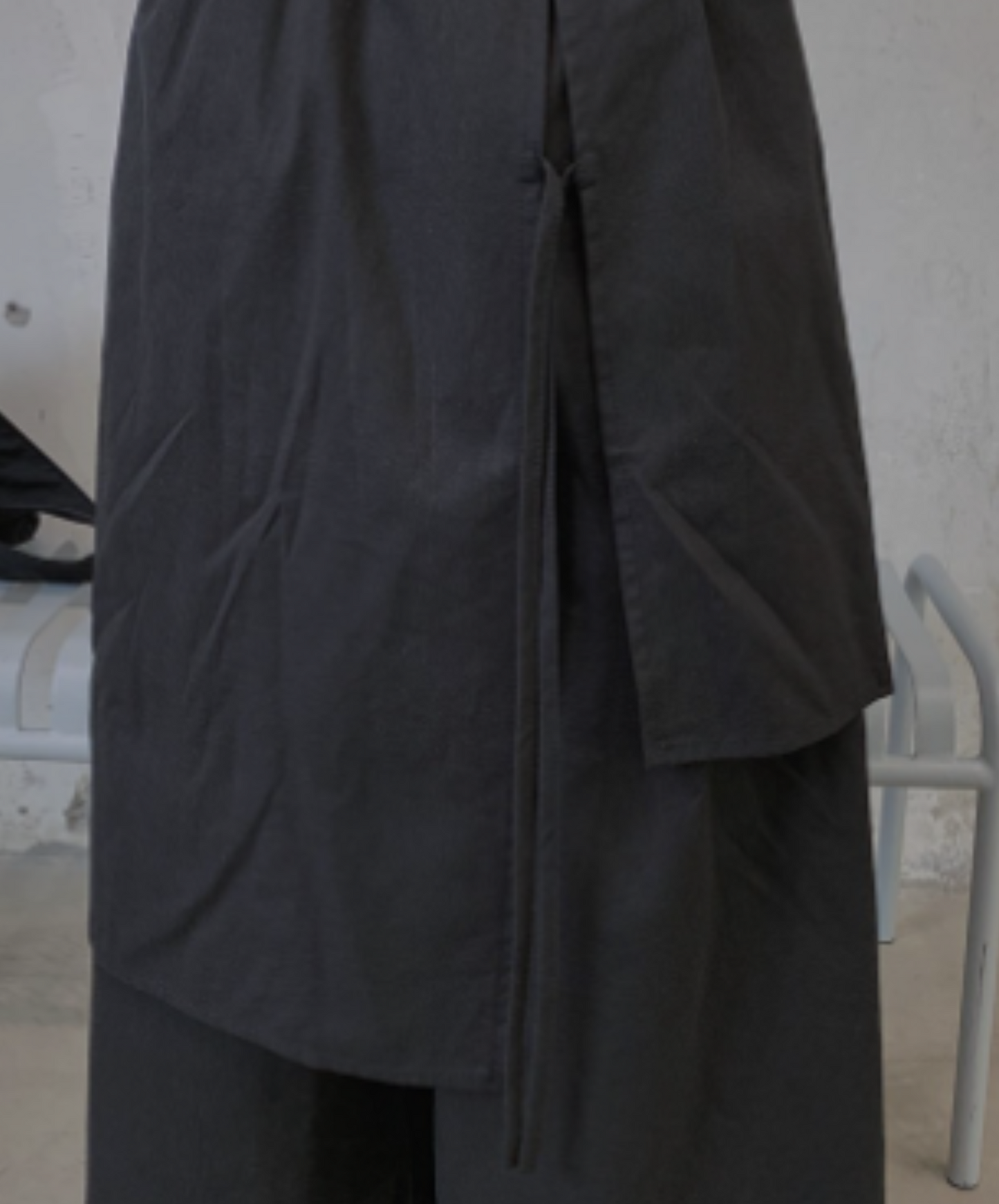 dark wide layered hakama pants EN1124