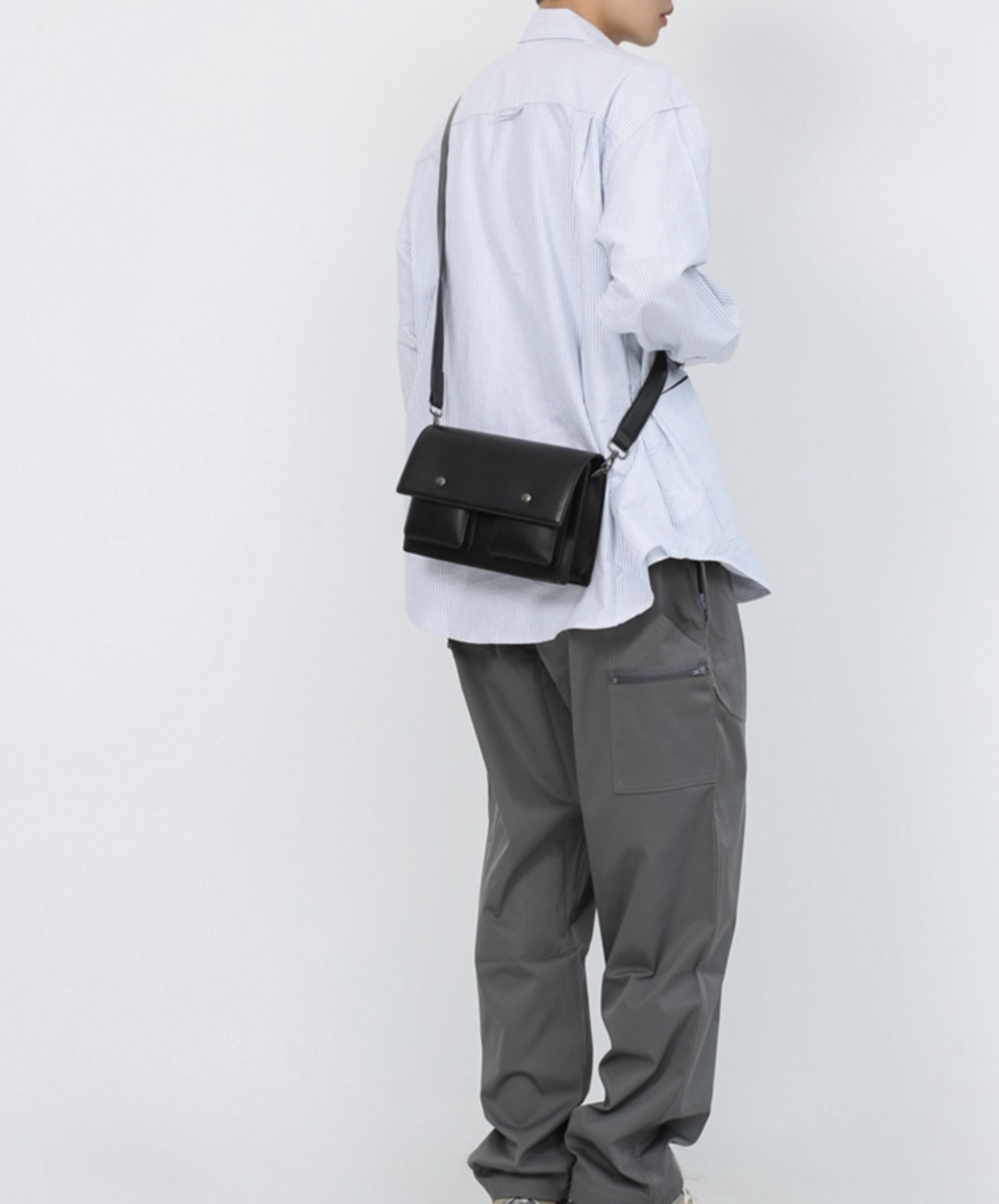 square round button with open pocket bag EN2104