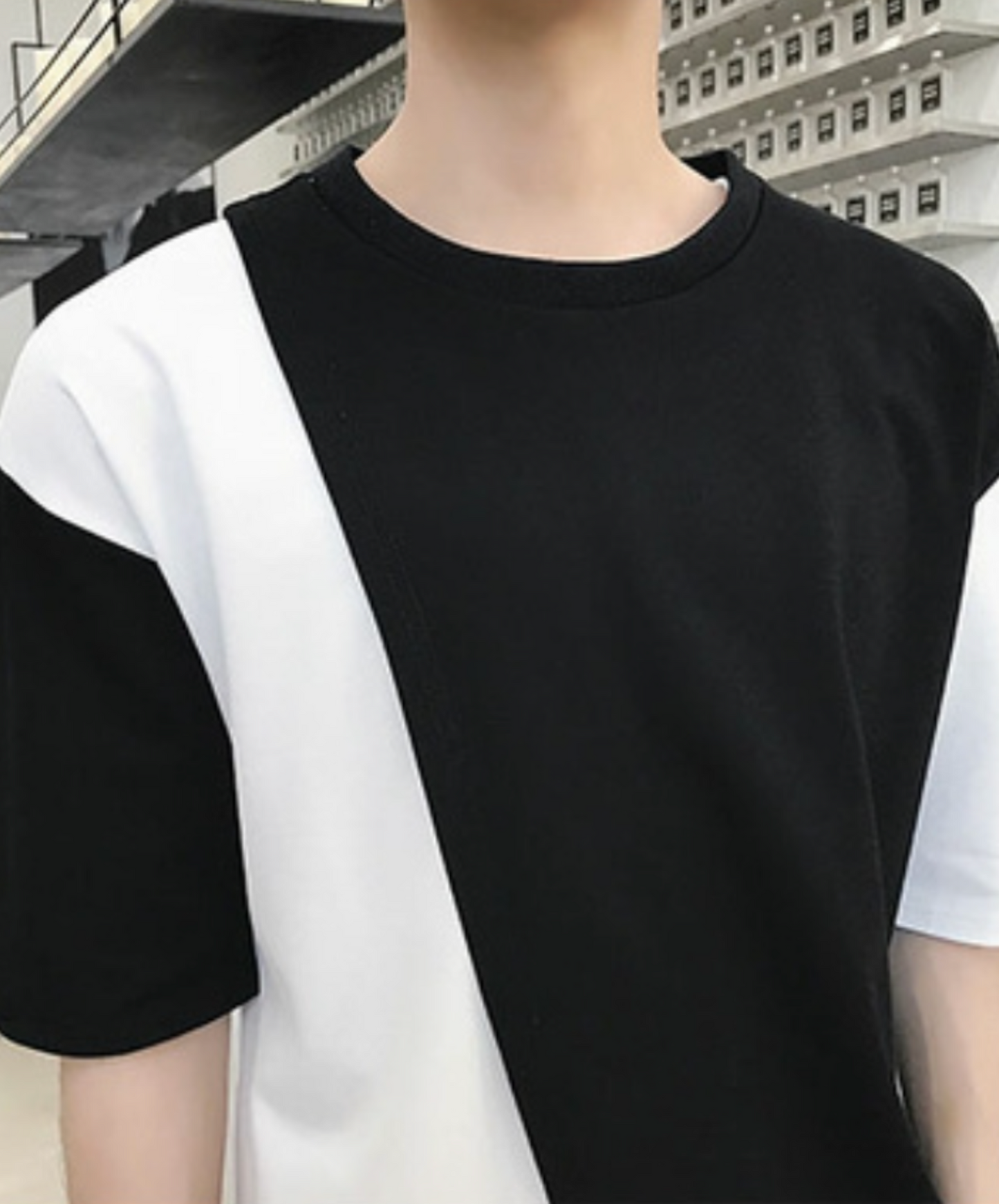 Irregular patchwork high contrast t-shirt EN2261
