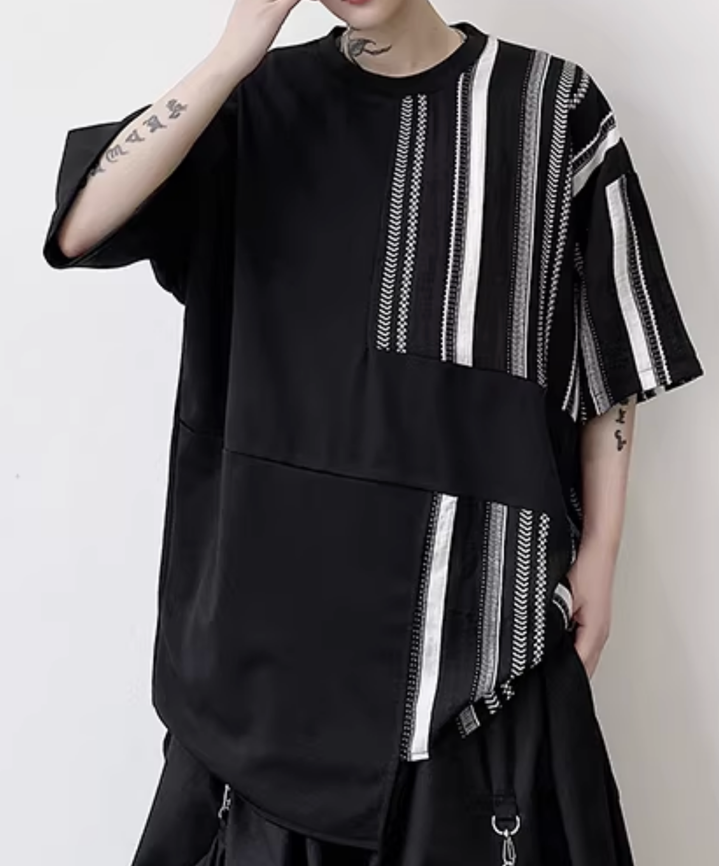 dark Irregular stripe crew neck t-shirt EN2814