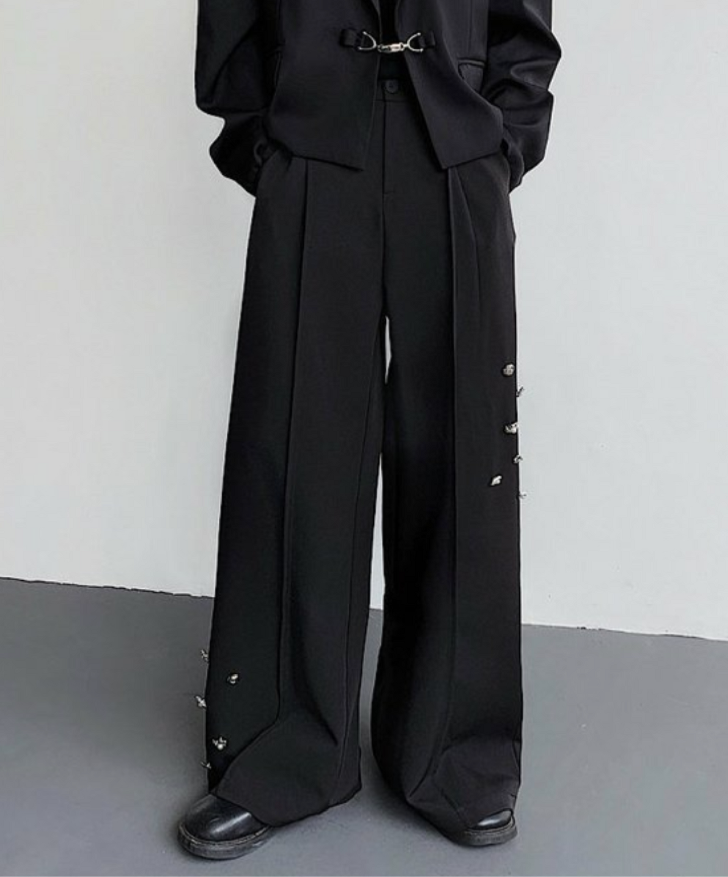 dark random metal design wide pants EN2323