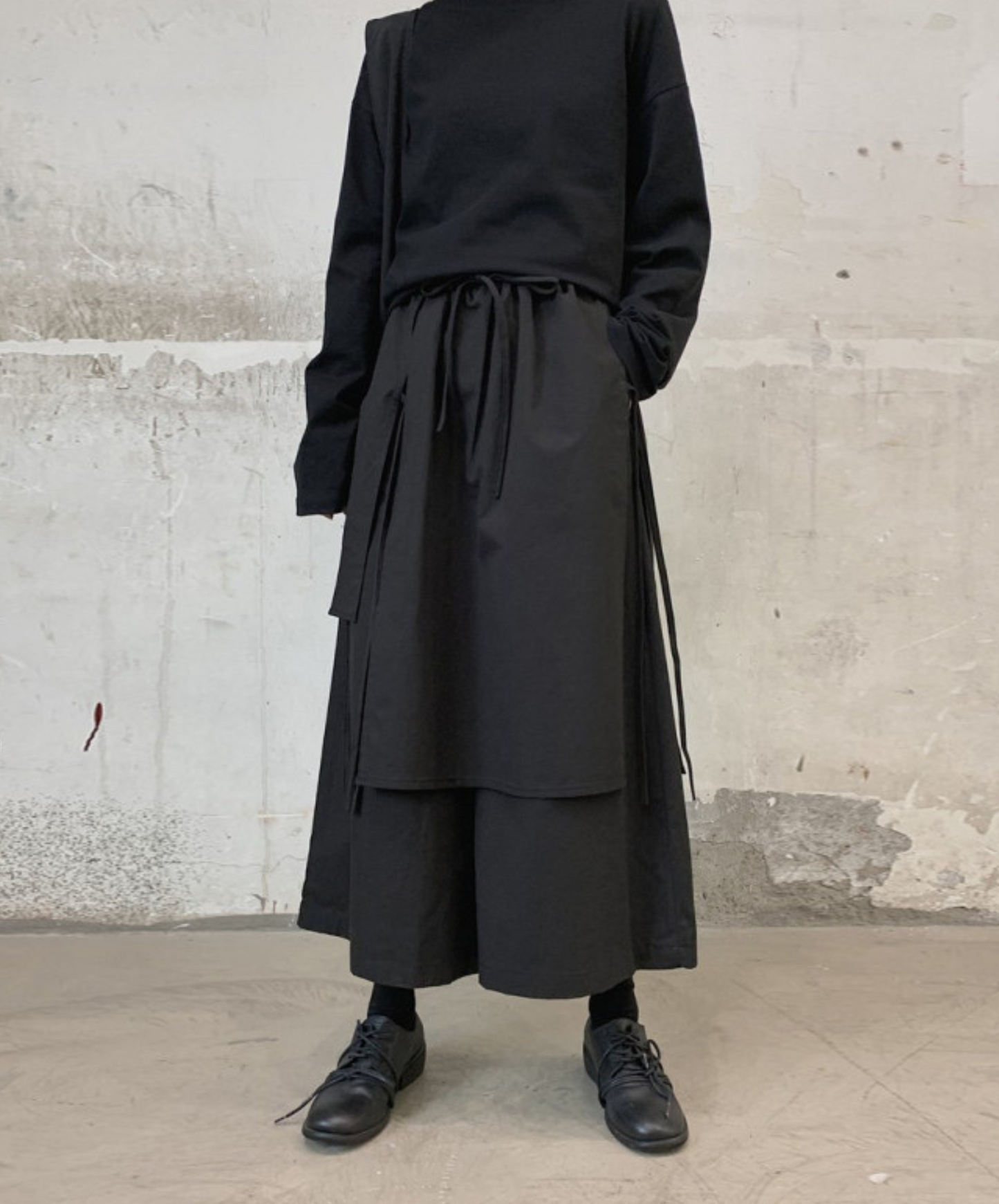 dark wide layered hakama pants EN1124