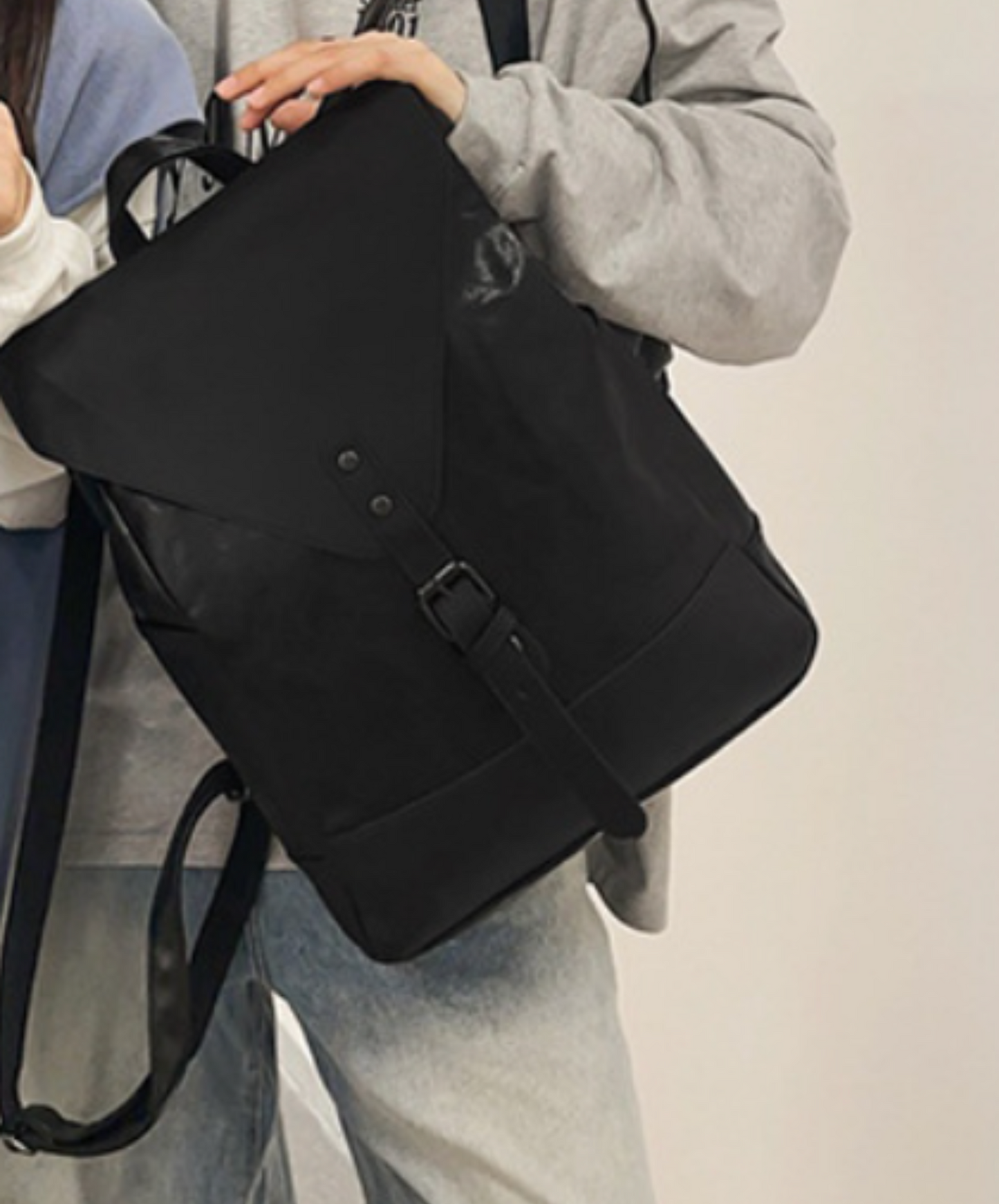 realistic textured triangular flap backpack bag EN2106