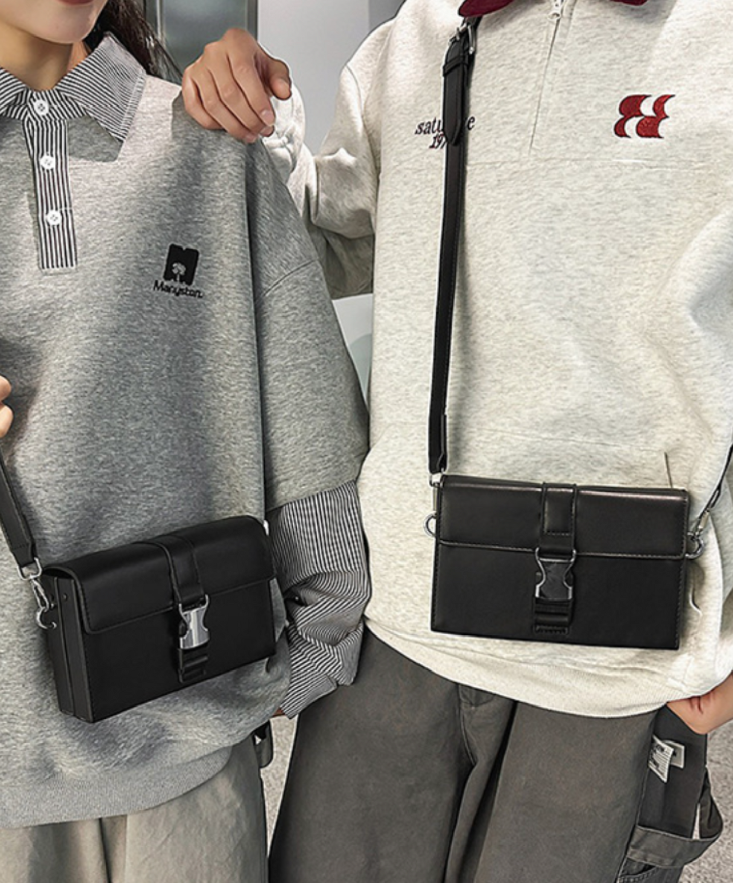metal buckle square shoulder bag EN2103