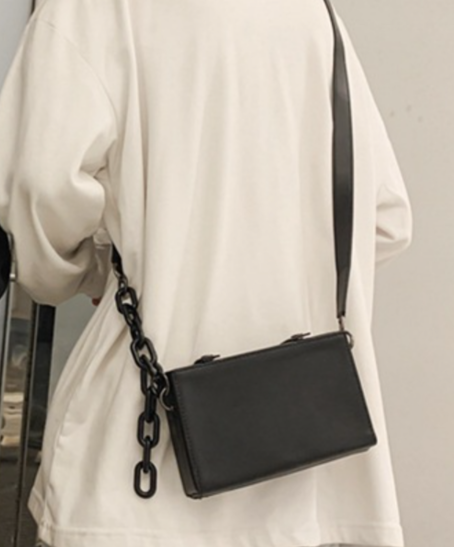 chain decoration small square shoulder bag EN1445