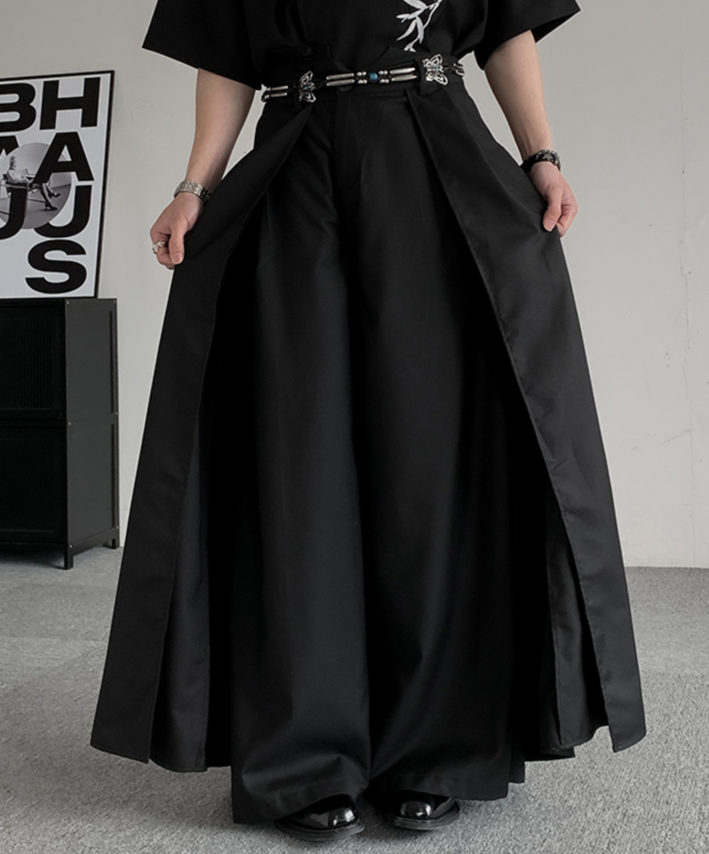 dark chinese style wide hakama pants EN1680