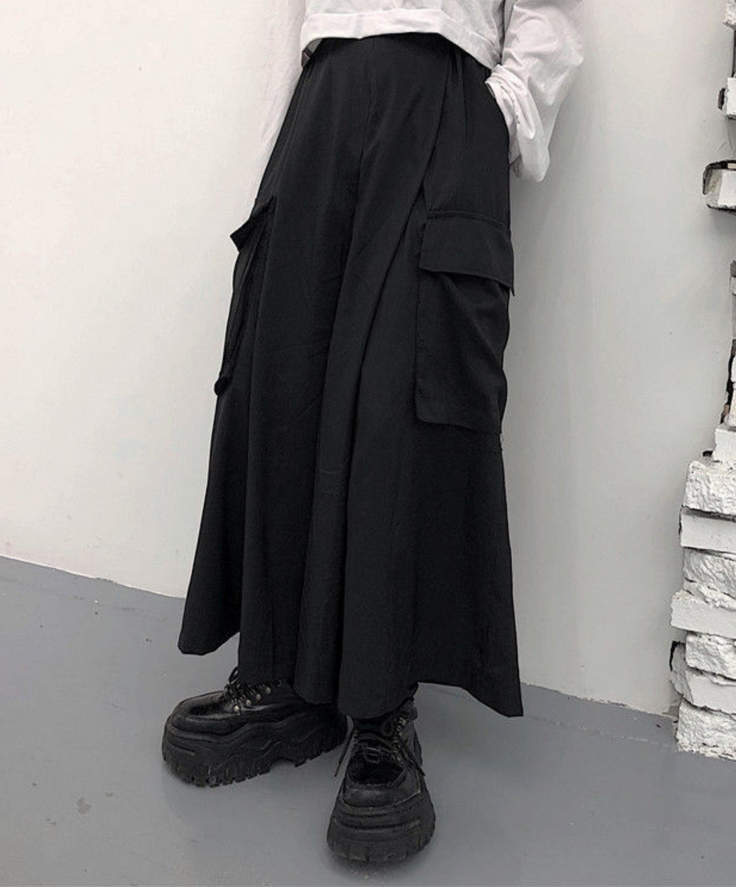 dark big pocket wide pants EN1042