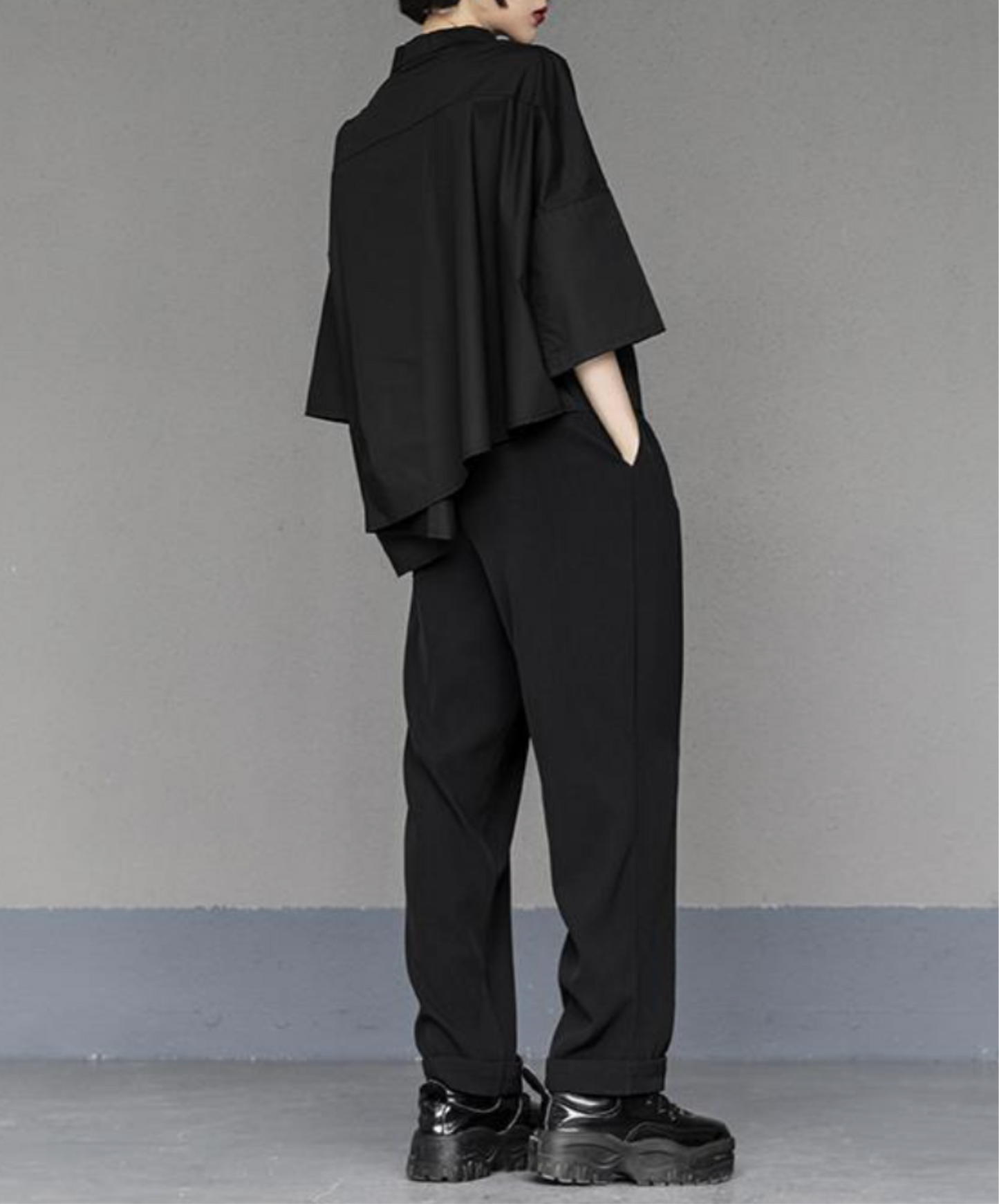 dark asymmetric tuck drape shirt EN2141