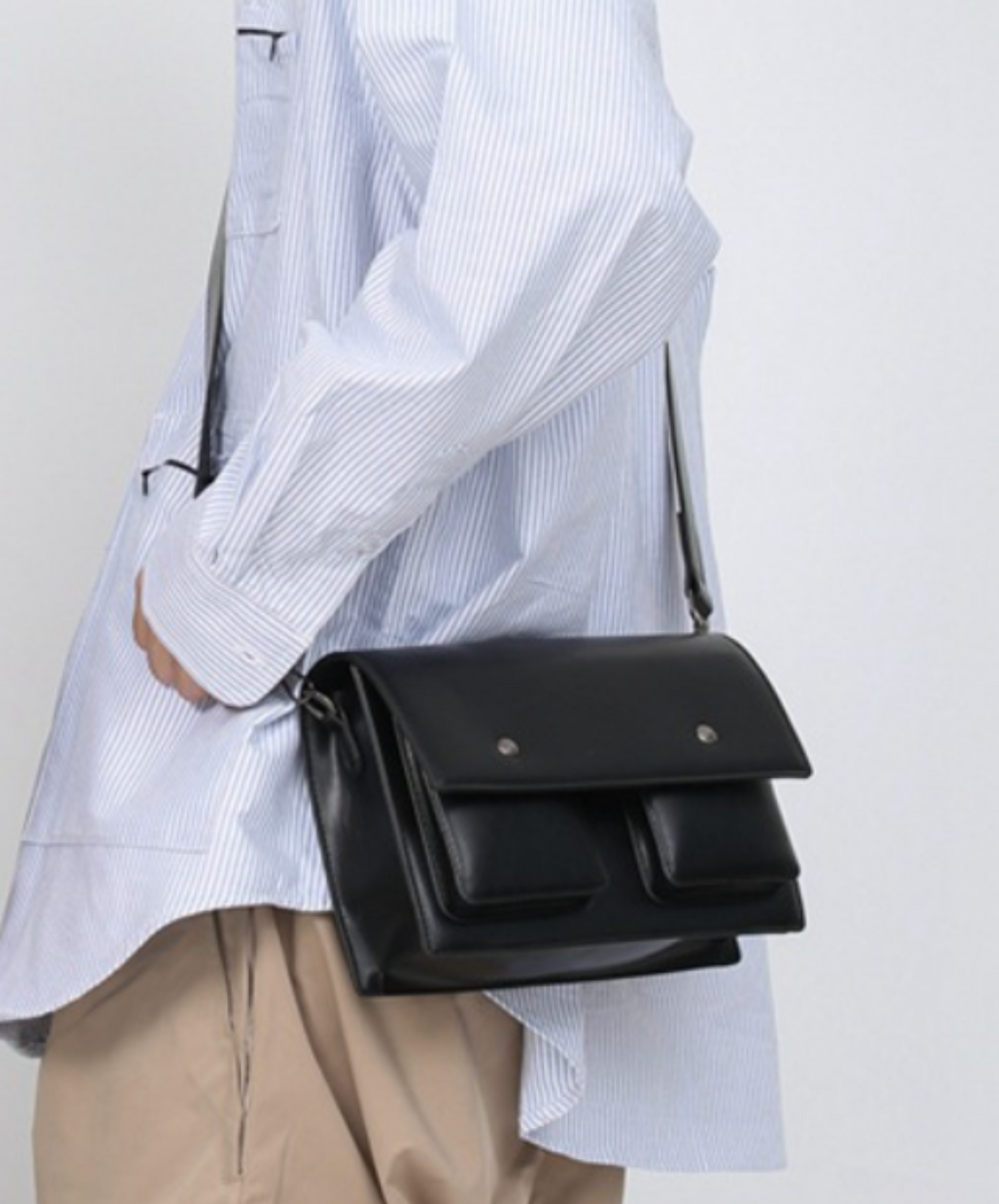 square round button with open pocket bag EN2104