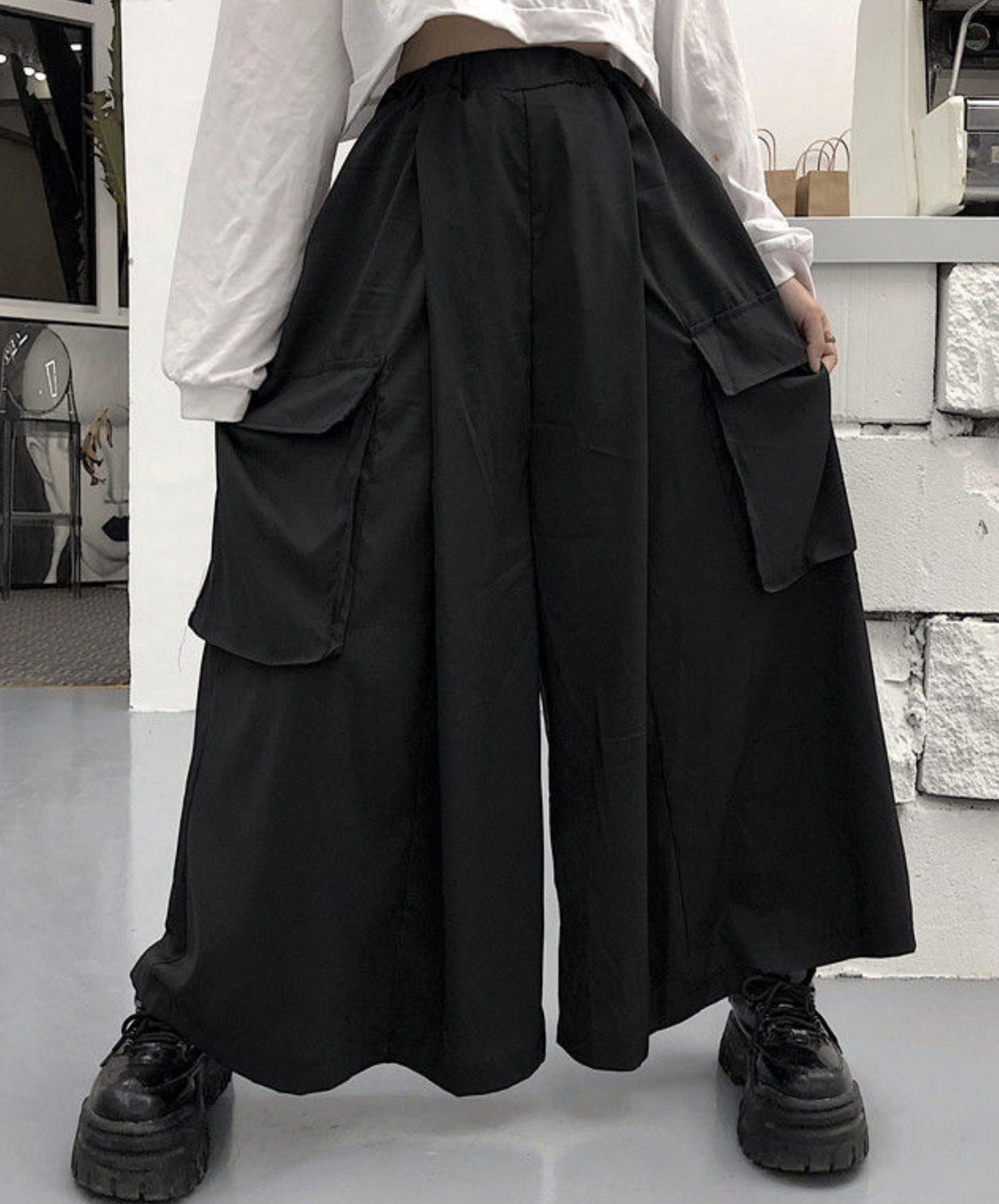dark big pocket wide pants EN1042