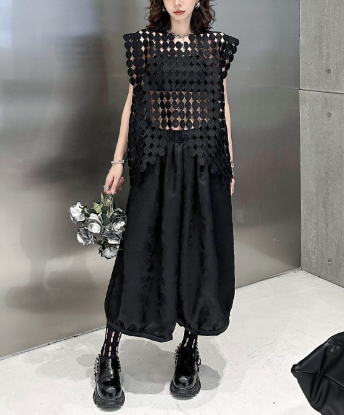 circle connected diamond pattern sleeveless shirt EN2245