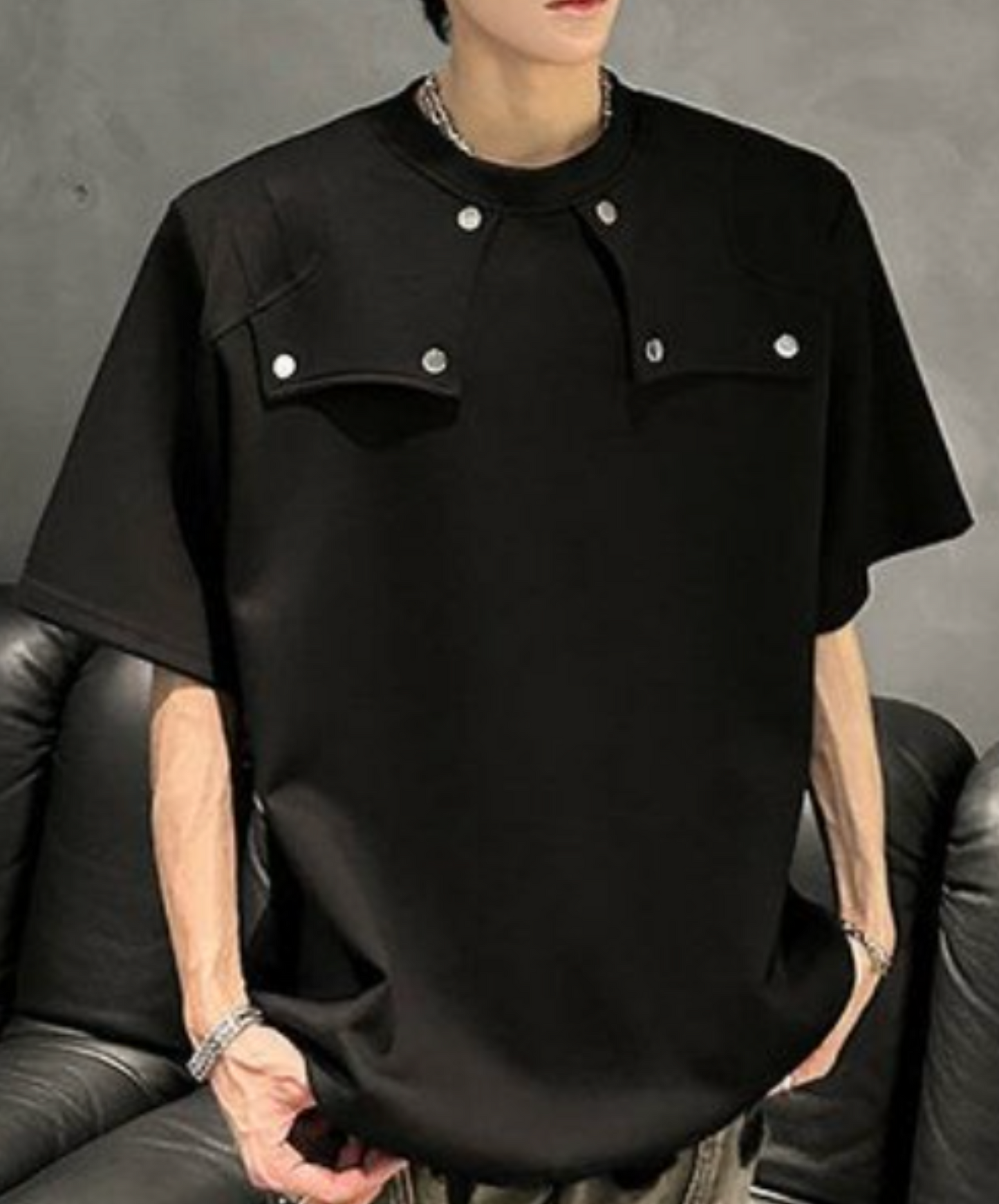 rivet decorated loose silhouette t-shirt EN2202