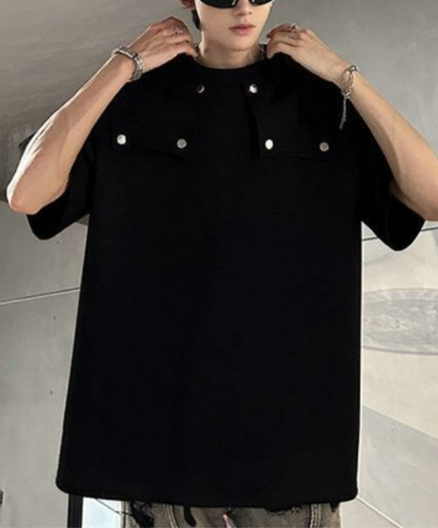 rivet decorated loose silhouette t-shirt EN2202
