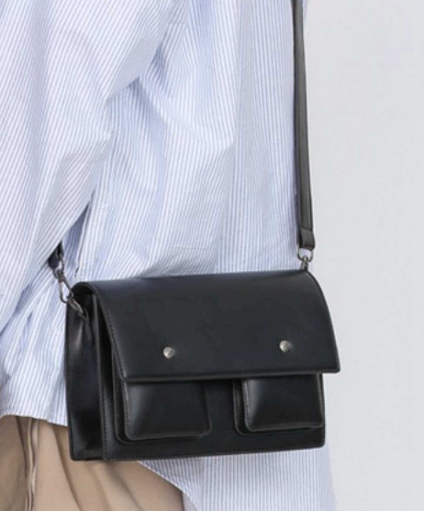 square round button with open pocket bag EN2104