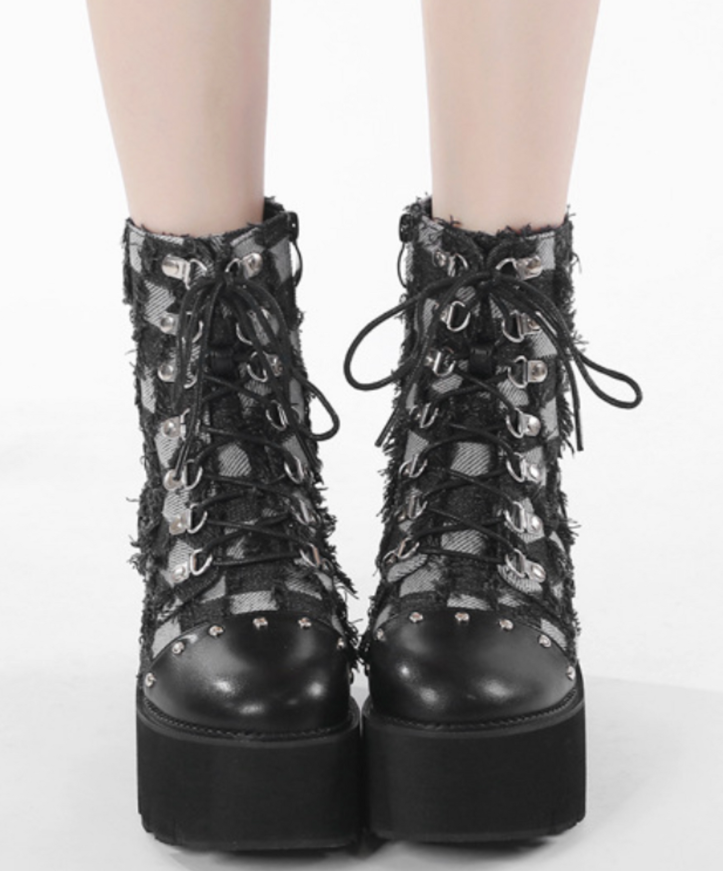 monochrome check boots EN2609