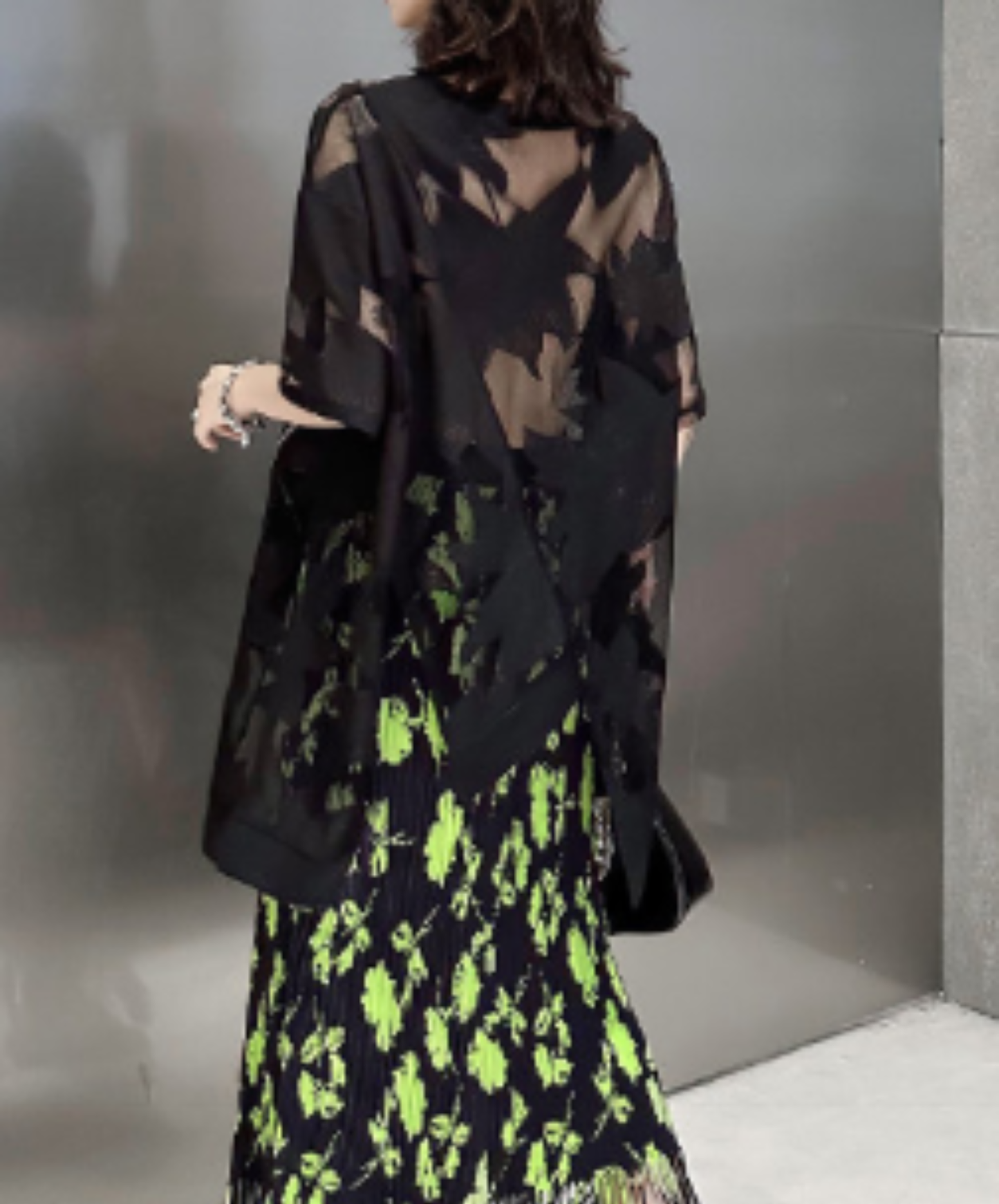 dark heavy jacquard asymmetrical t-shirt EN2984