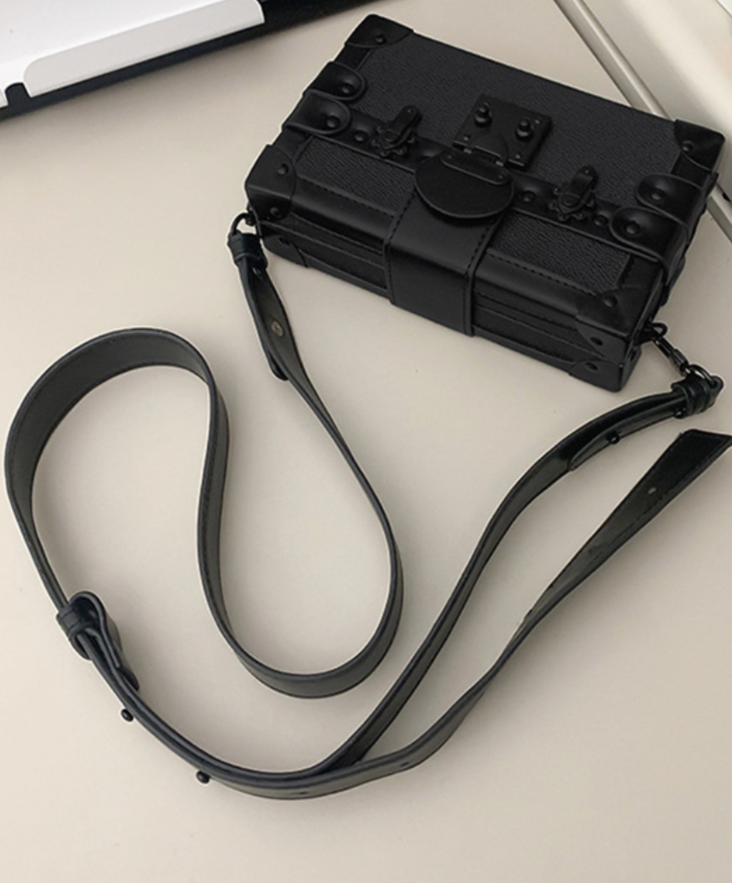 retro treasure chest design shoulder bag EN2131