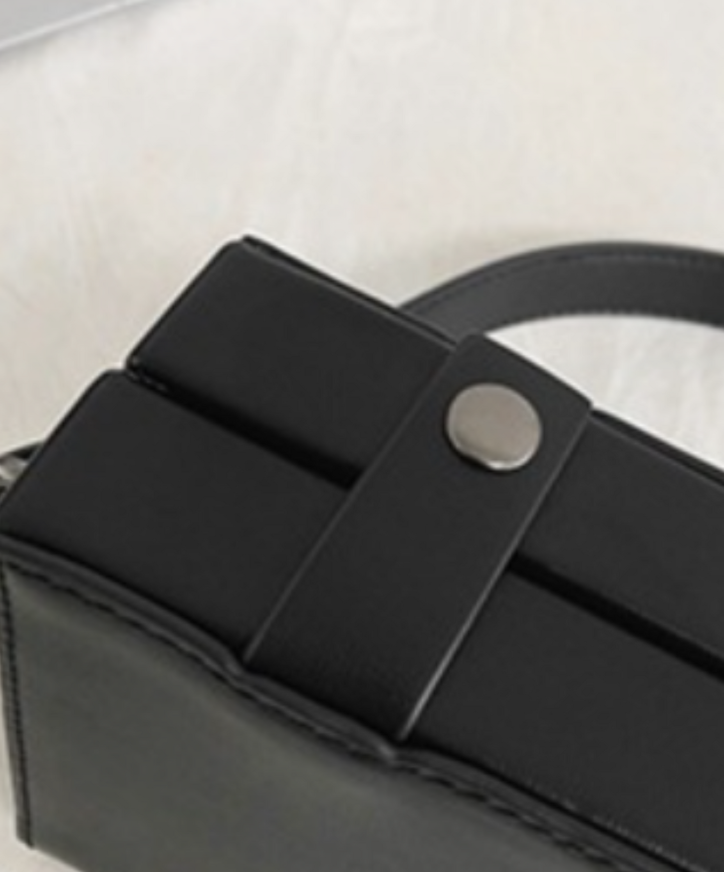 chain decoration small square shoulder bag EN1445