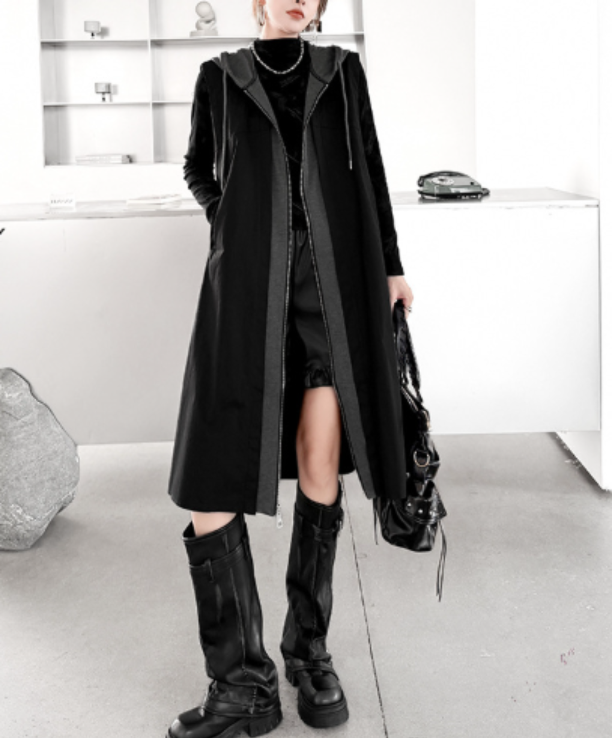 hooded design with layered-look paneling vest EN3178