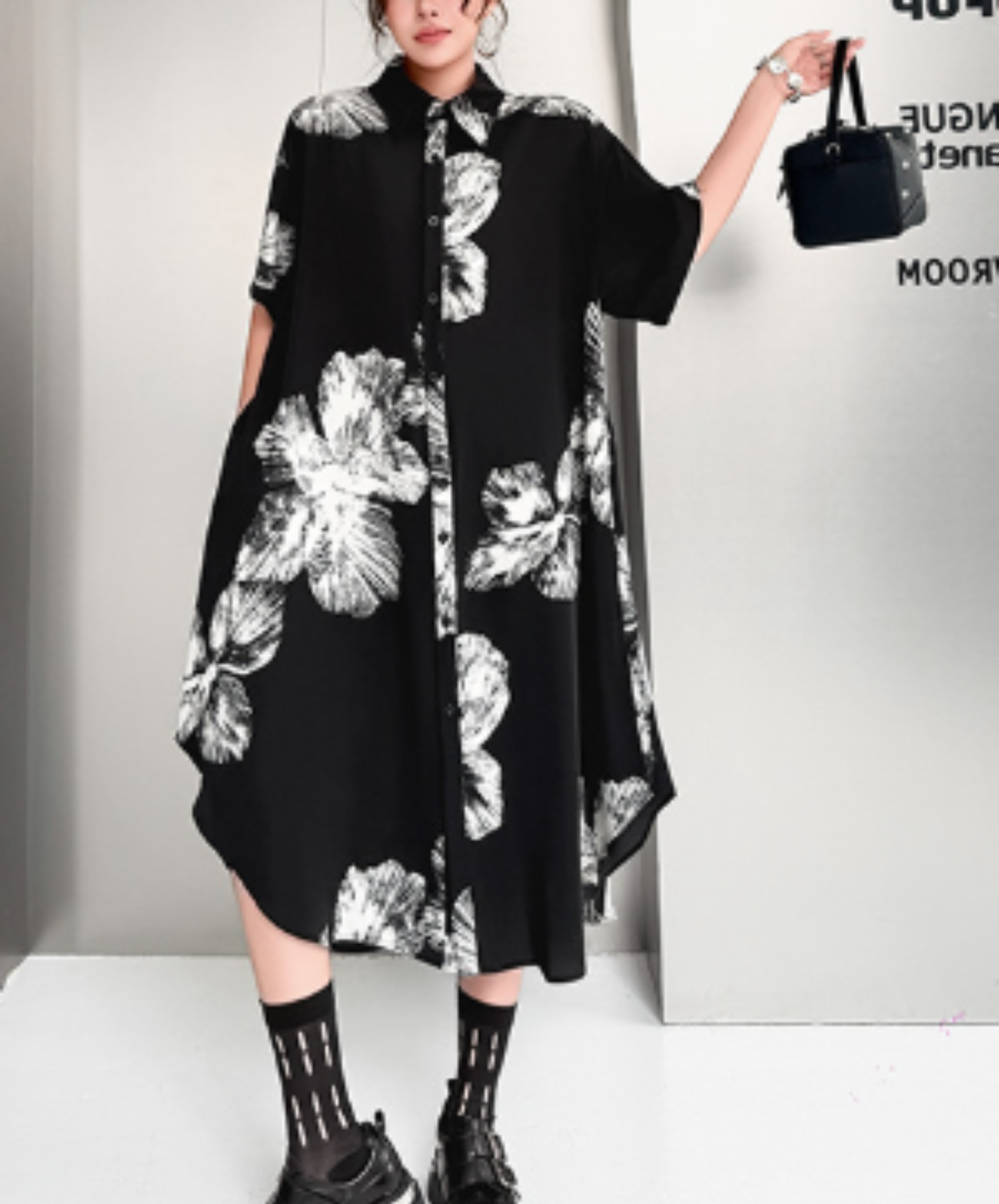 dark retro print relaxed fit long shirt EN2986