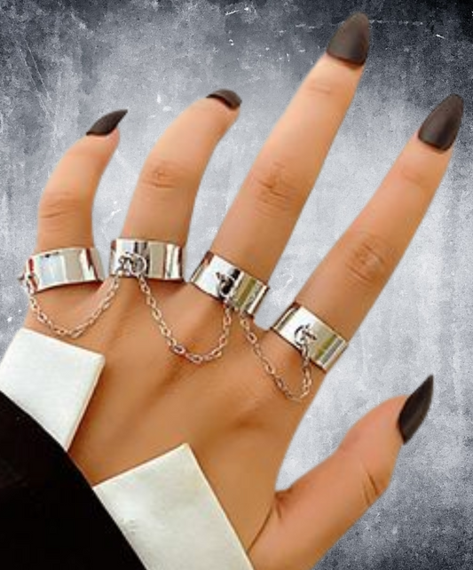four-chain free size ring EN2389