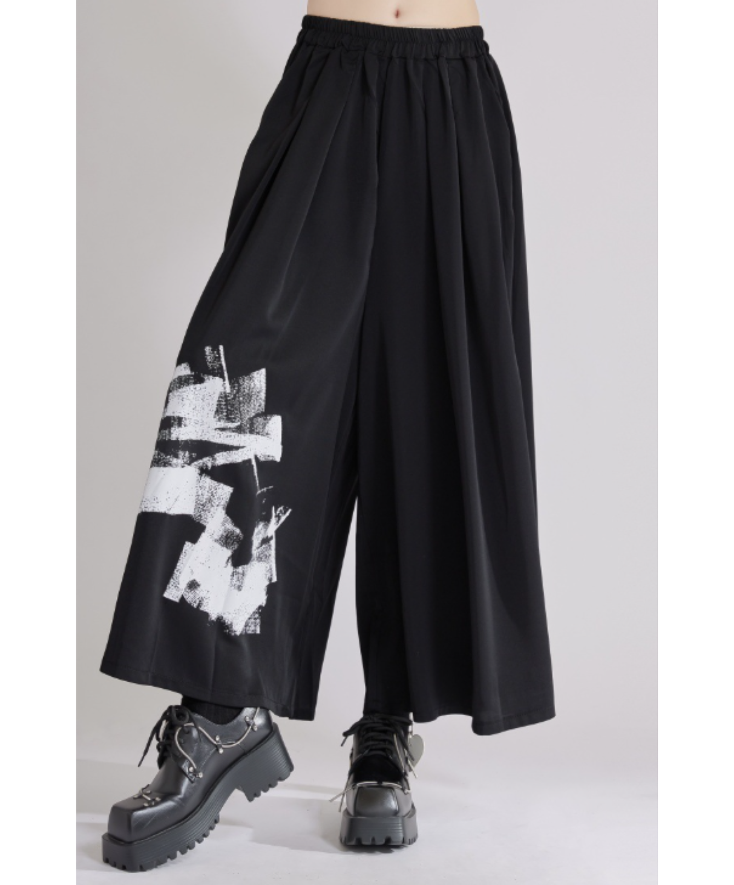 dark monochrome accent wide pants EN2940