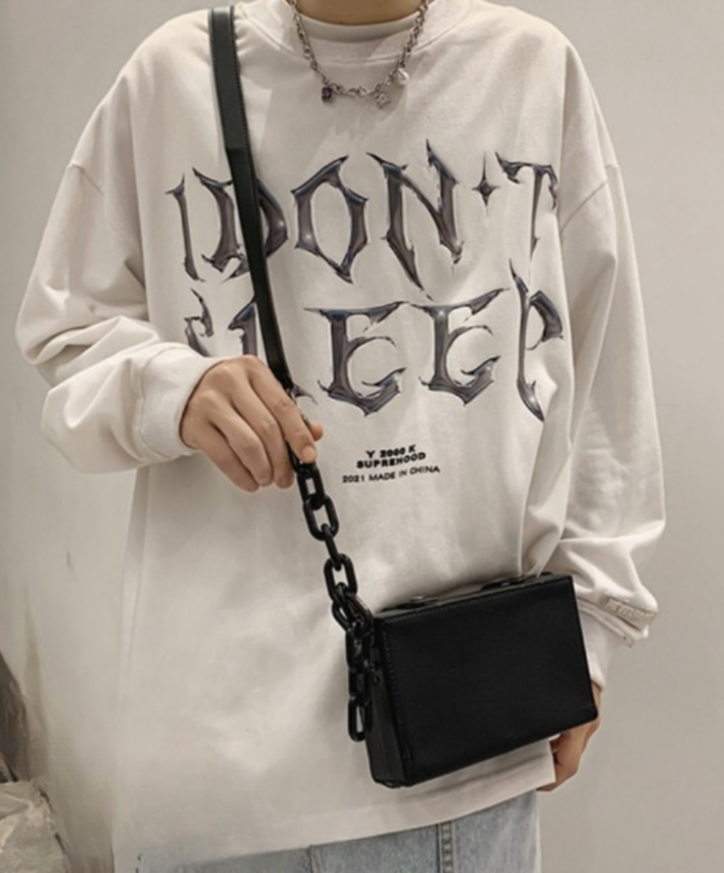 chain decoration small square shoulder bag EN1445