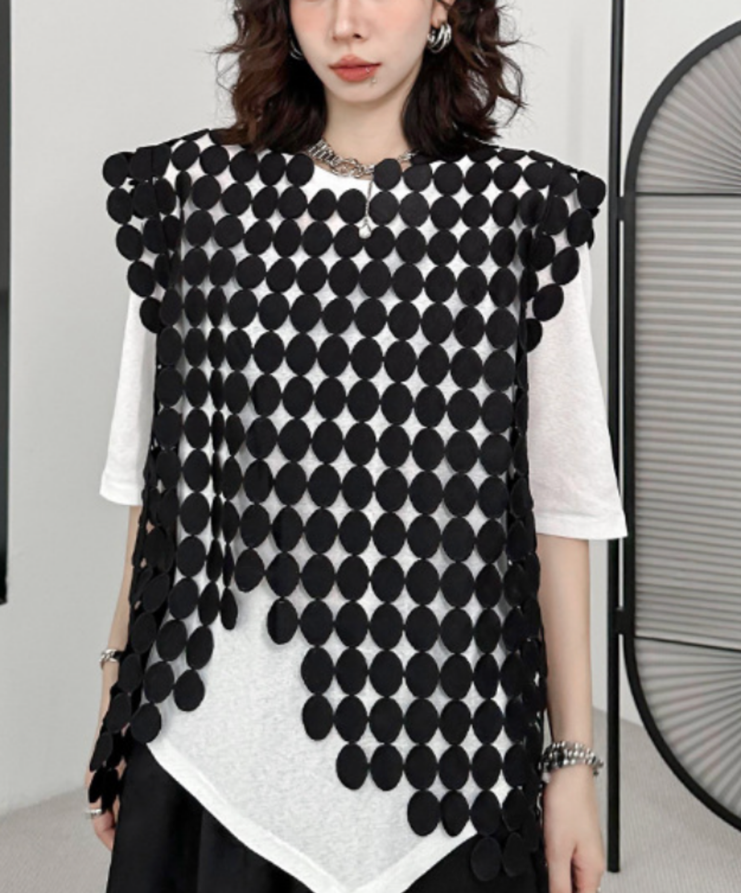 circle connected diamond pattern sleeveless shirt EN2245