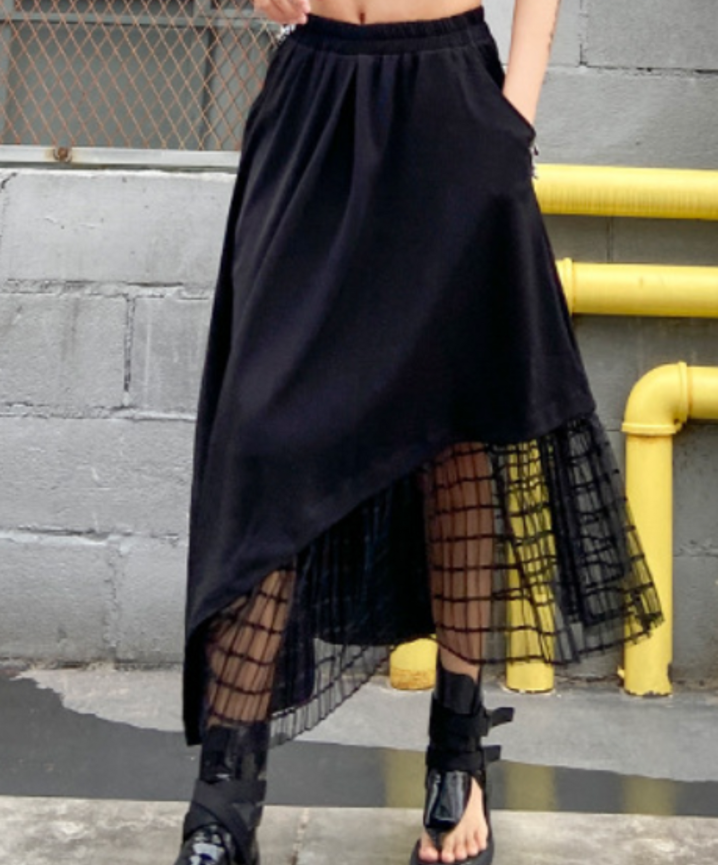 mixed material stitch mesh skirt EN2331