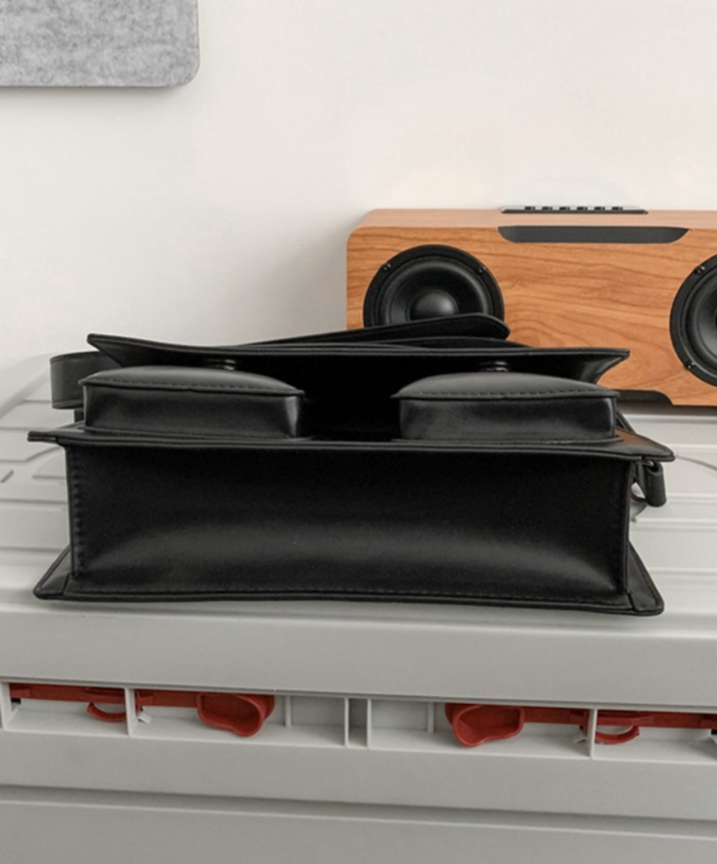 square round button with open pocket bag EN2104