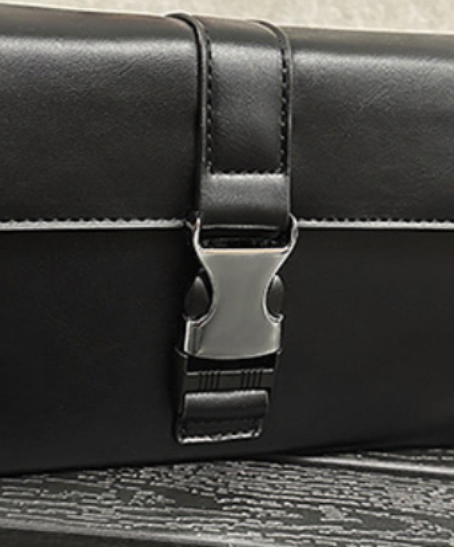 metal buckle square shoulder bag EN2103