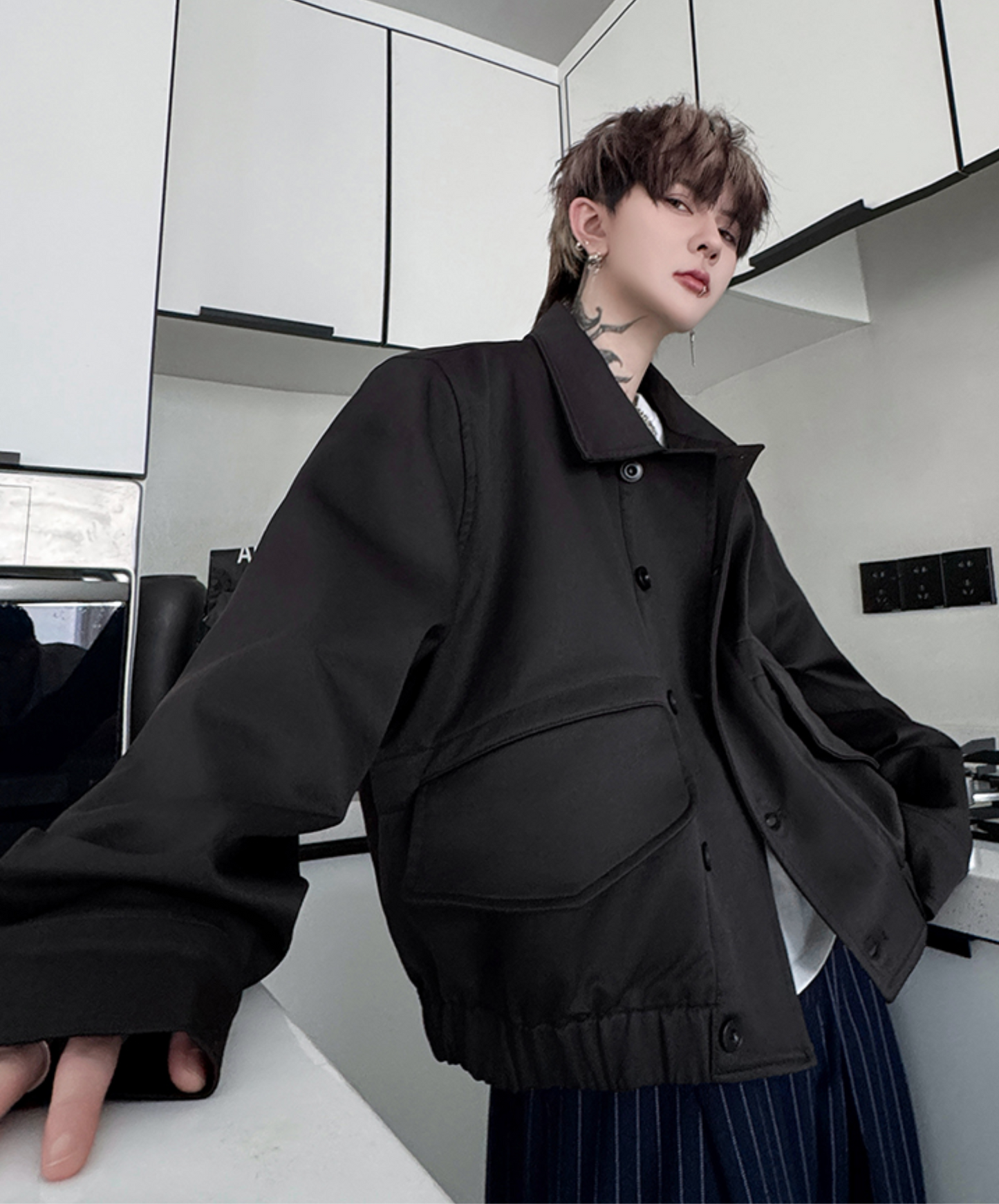 dark big pocket short length jacket EN2375