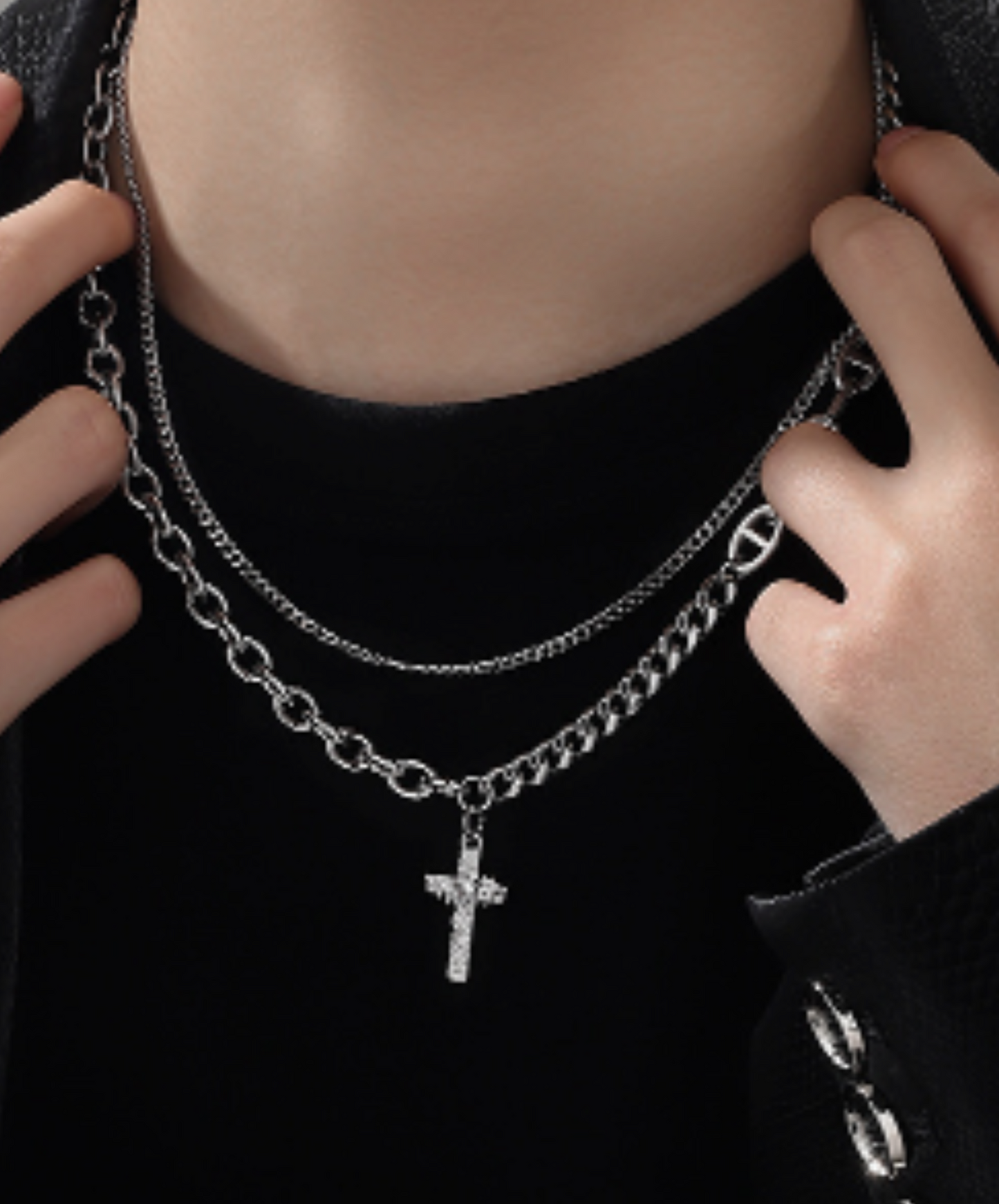 dark cross star necklace EN2028