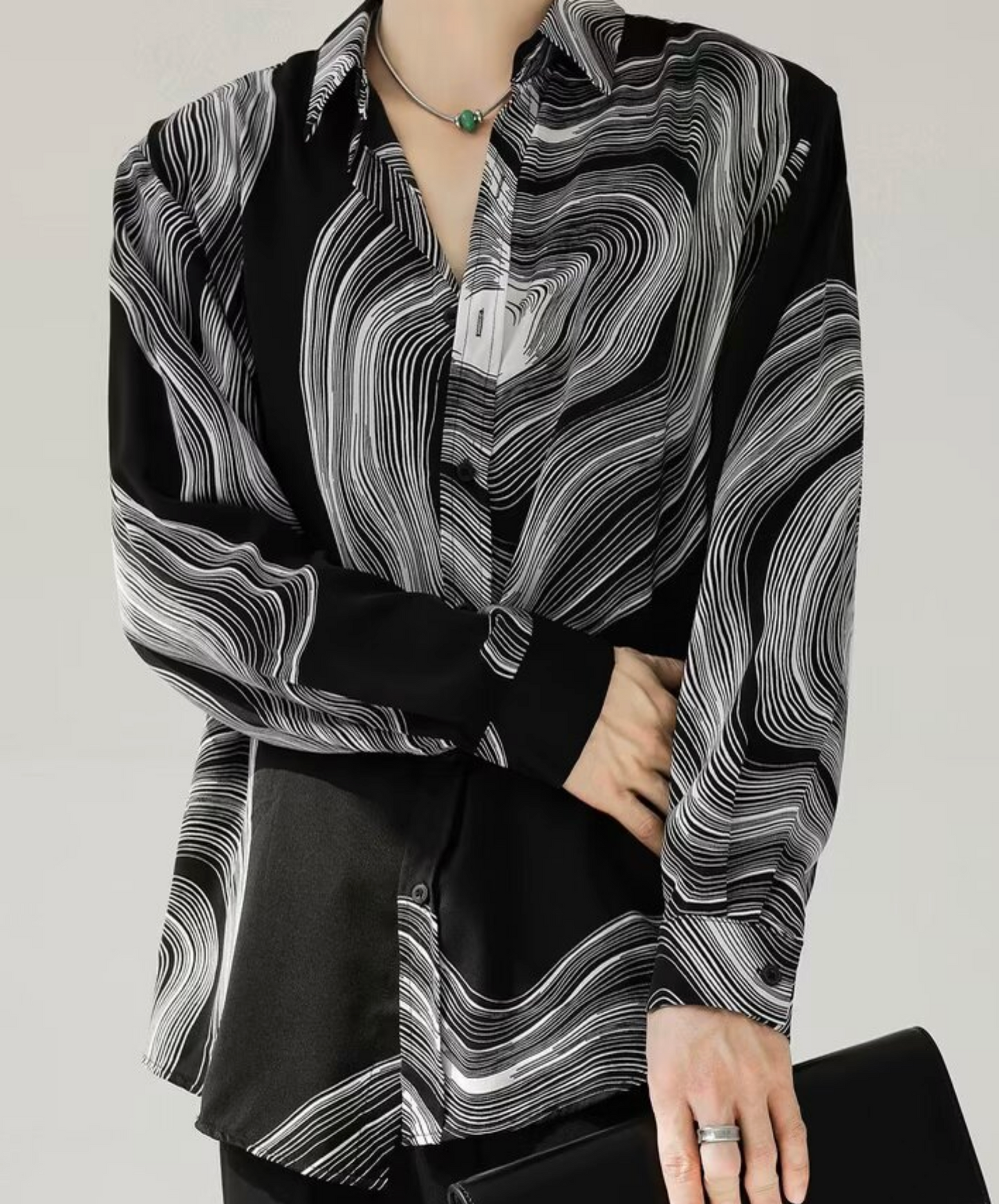 dark tree ring motif shirt EN2407