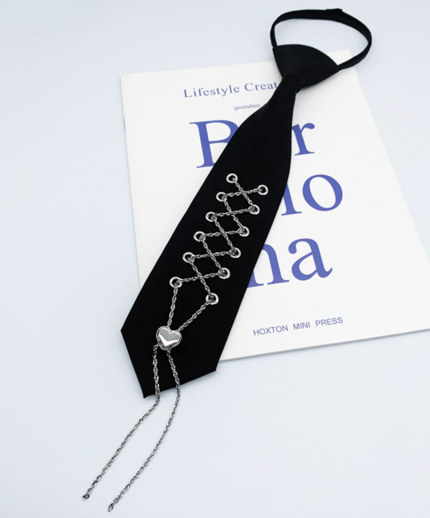 chain lace-up heart hole necktie EN2351