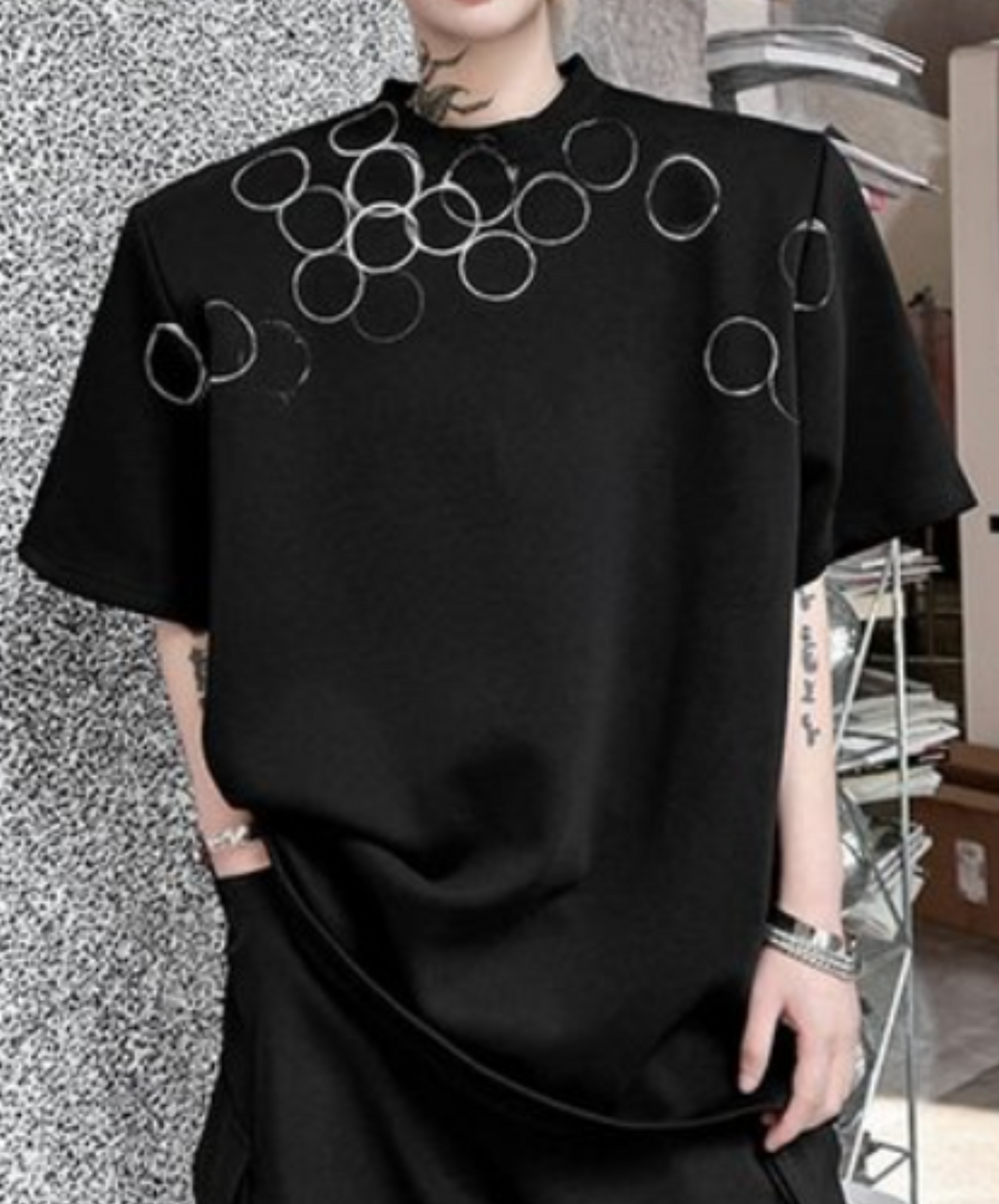dark hoop design print t-shirt EN2113