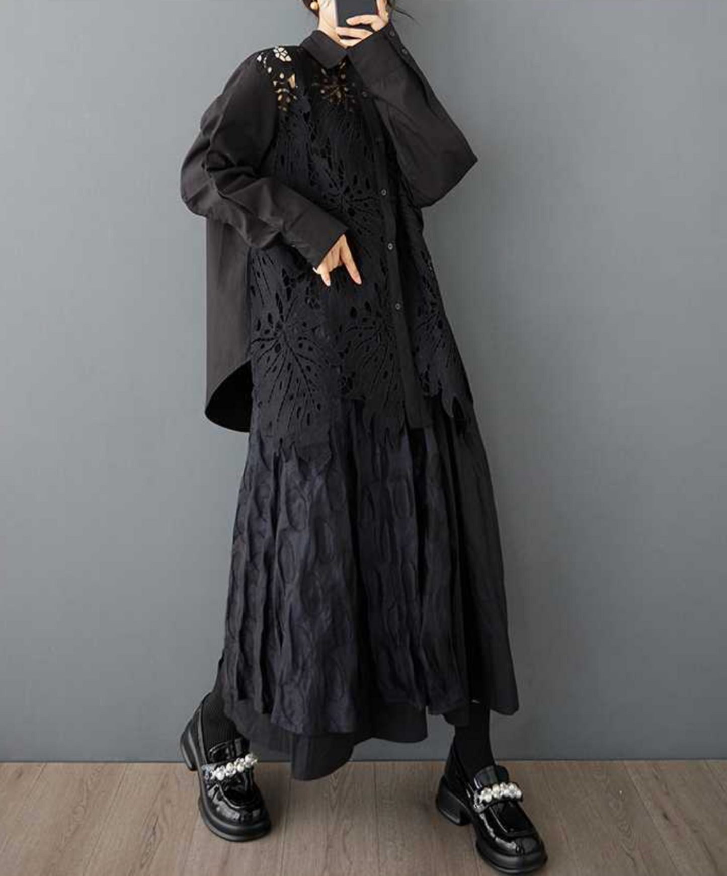random leaf motif lace sheer shirt EN2295