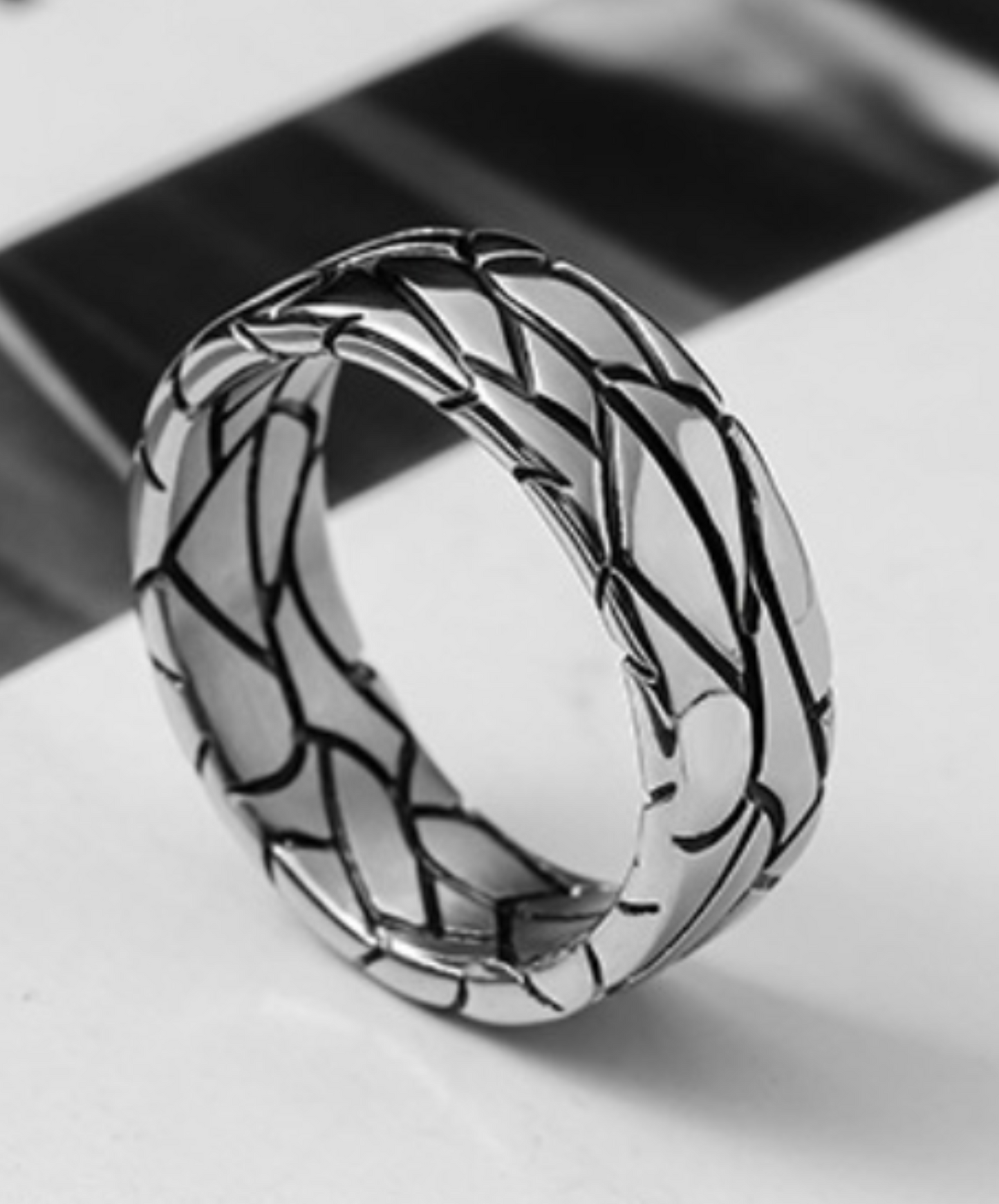 crack design ring EN2062