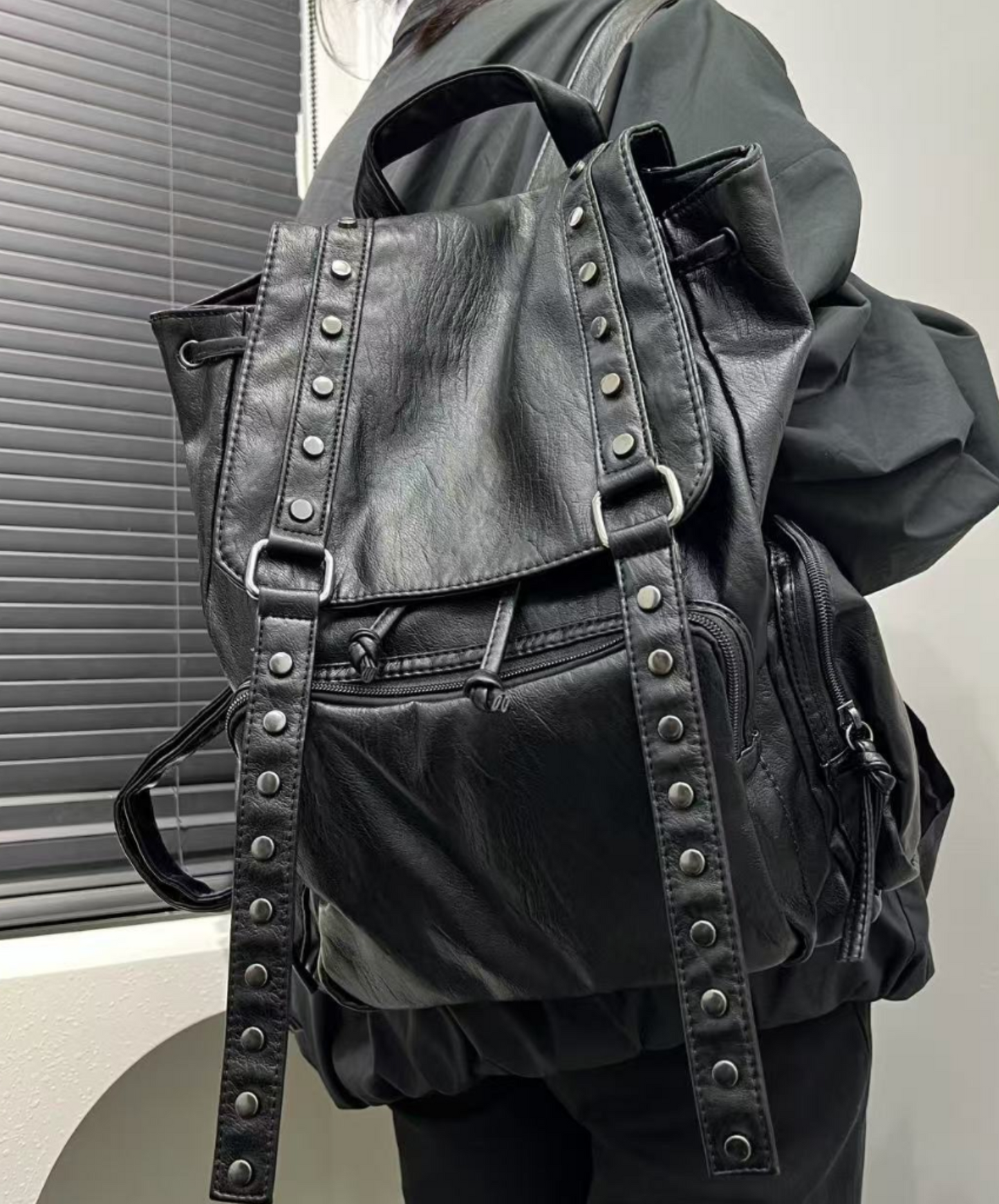 large capacity retro distressed finish bag EN2302