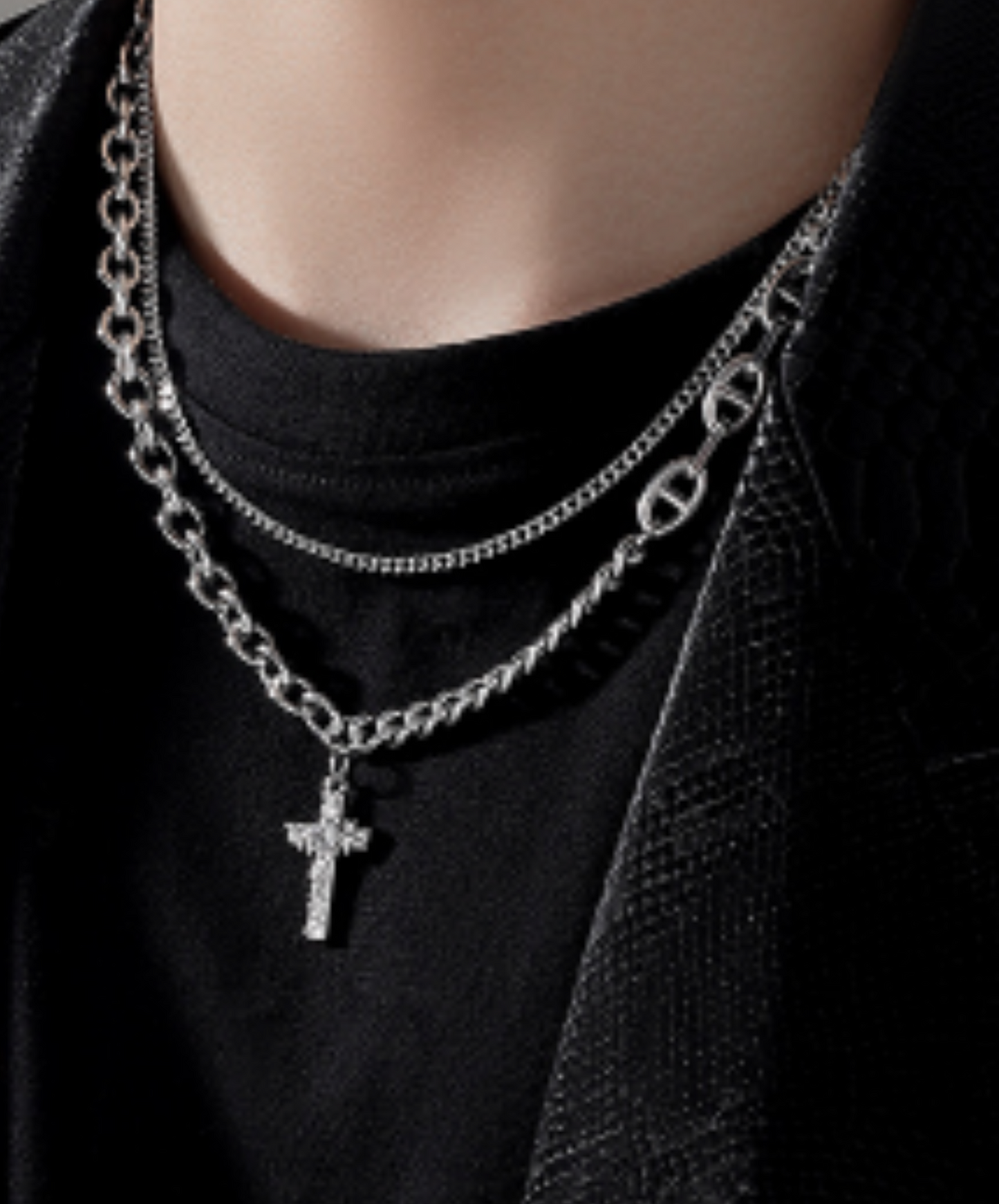 dark cross star necklace EN2028
