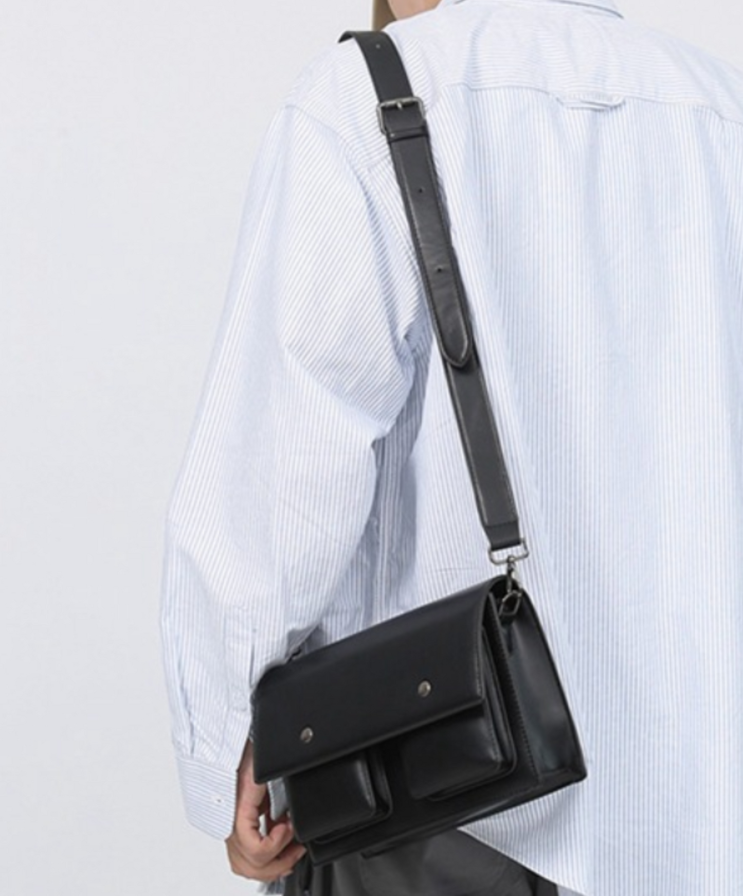 square round button with open pocket bag EN2104